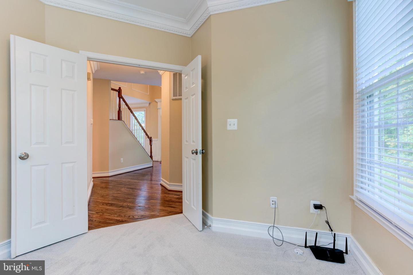 14800 GREEN POST CT, CENTREVILLE, Virginia 20121, 6 Bedrooms Bedrooms, ,4 BathroomsBathrooms,Residential,For sale,14800 GREEN POST CT,VAFX2240960 MLS # VAFX2240960