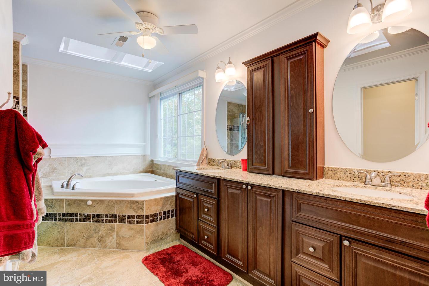 14800 GREEN POST CT, CENTREVILLE, Virginia 20121, 6 Bedrooms Bedrooms, ,4 BathroomsBathrooms,Residential,For sale,14800 GREEN POST CT,VAFX2240960 MLS # VAFX2240960