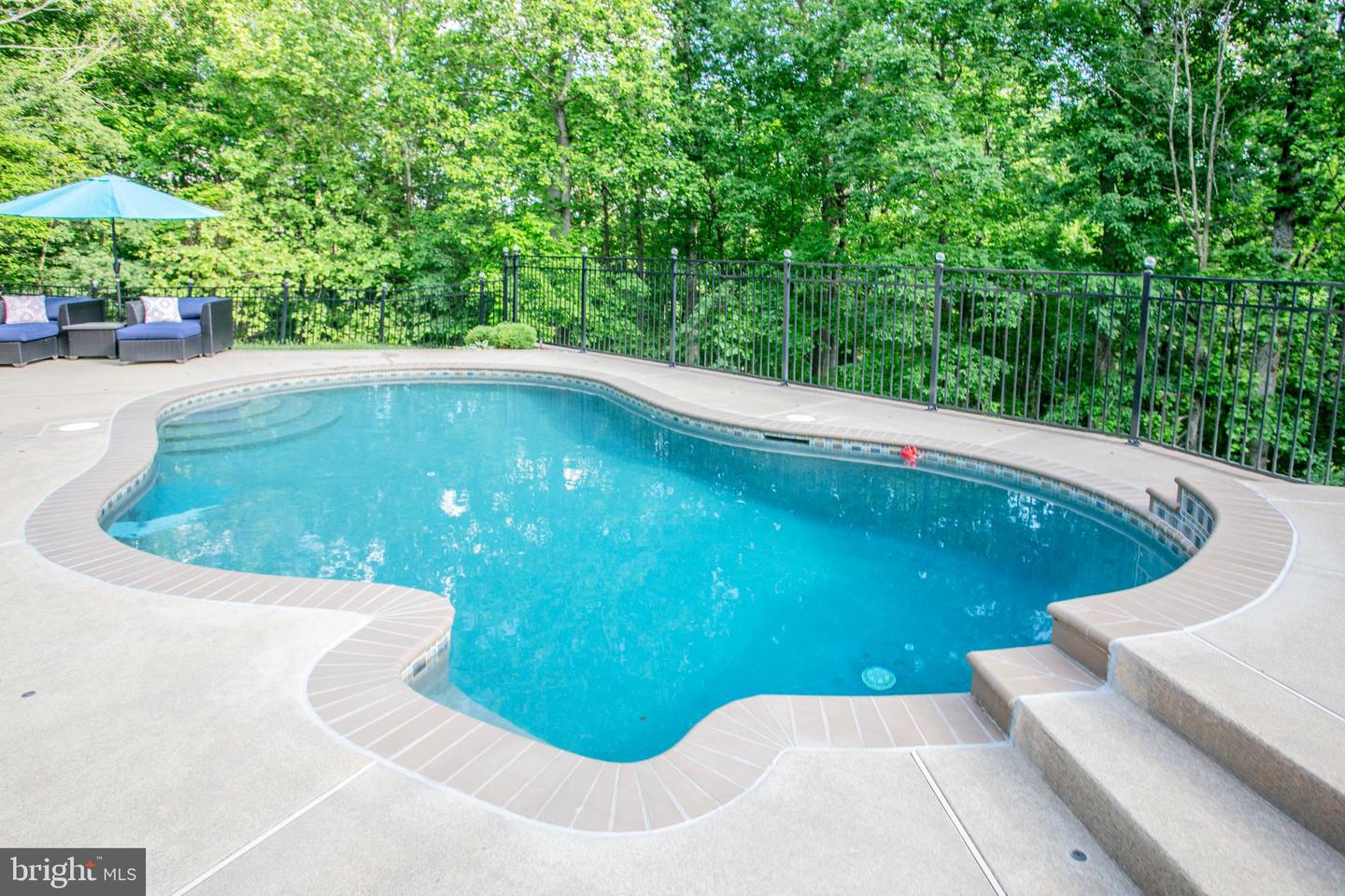 14800 GREEN POST CT, CENTREVILLE, Virginia 20121, 6 Bedrooms Bedrooms, ,4 BathroomsBathrooms,Residential,For sale,14800 GREEN POST CT,VAFX2240960 MLS # VAFX2240960