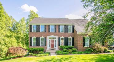 14800 GREEN POST CT, CENTREVILLE, Virginia 20121, 6 Bedrooms Bedrooms, ,4 BathroomsBathrooms,Residential,For sale,14800 GREEN POST CT,VAFX2240960 MLS # VAFX2240960
