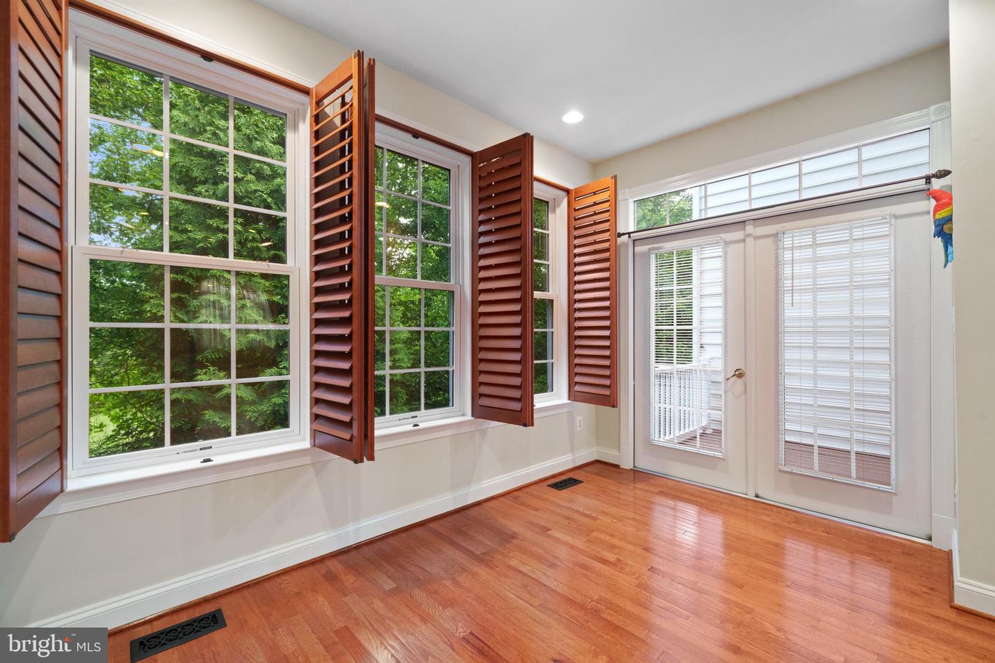 20390 CENTER BROOK SQ, STERLING, Virginia 20165, 3 Bedrooms Bedrooms, ,2 BathroomsBathrooms,Residential,For sale,20390 CENTER BROOK SQ,VALO2096514 MLS # VALO2096514