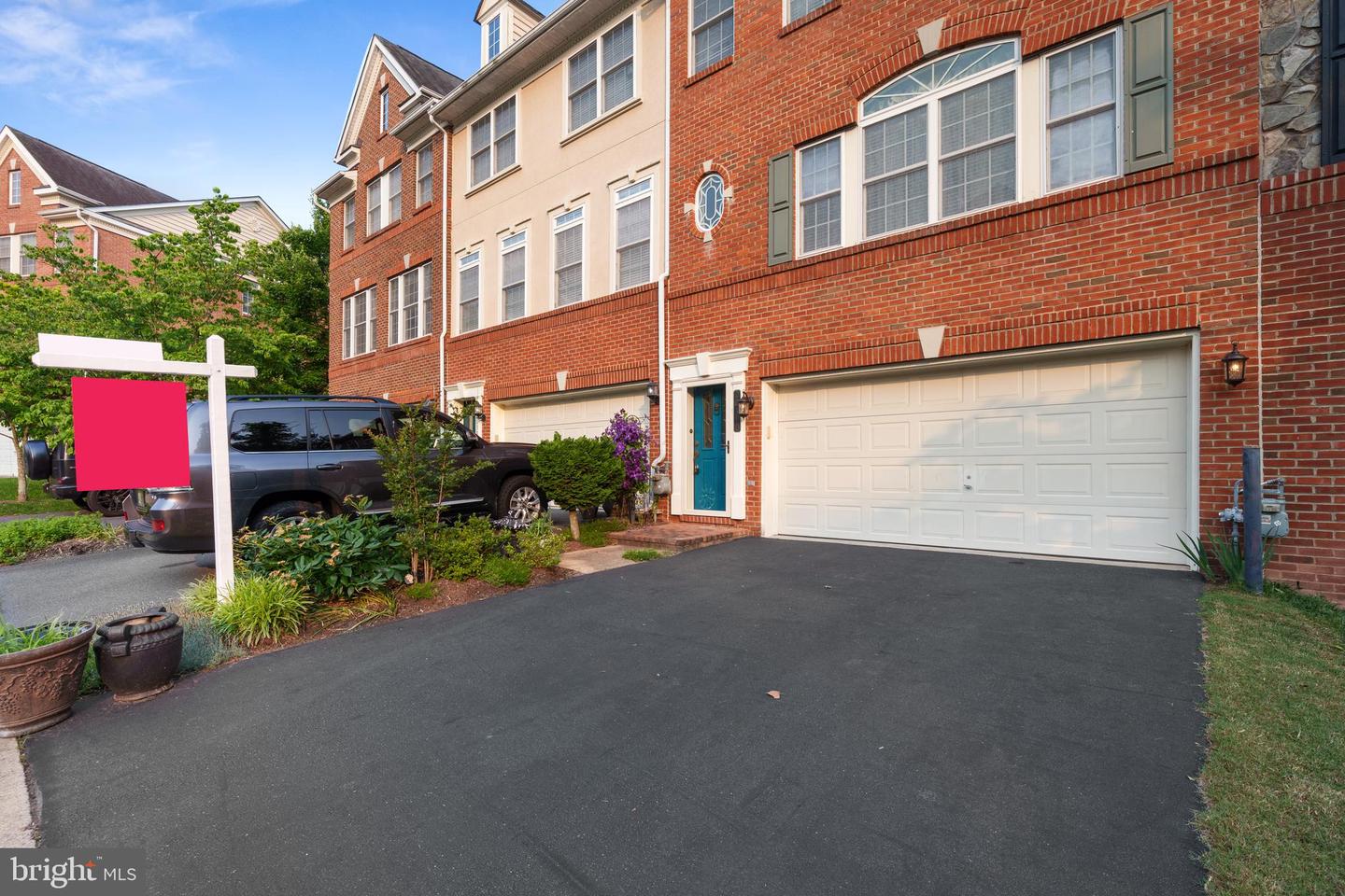 20390 CENTER BROOK SQ, STERLING, Virginia 20165, 3 Bedrooms Bedrooms, ,2 BathroomsBathrooms,Residential,For sale,20390 CENTER BROOK SQ,VALO2096514 MLS # VALO2096514