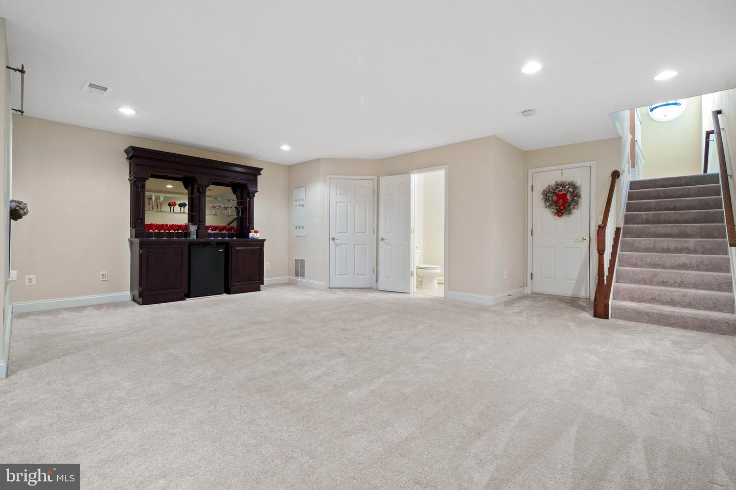 20390 CENTER BROOK SQ, STERLING, Virginia 20165, 3 Bedrooms Bedrooms, ,2 BathroomsBathrooms,Residential,For sale,20390 CENTER BROOK SQ,VALO2096514 MLS # VALO2096514