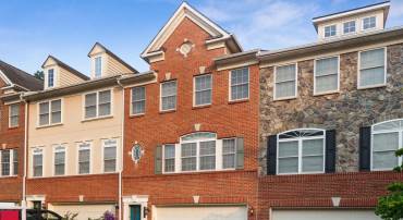 20390 CENTER BROOK SQ, STERLING, Virginia 20165, 3 Bedrooms Bedrooms, ,2 BathroomsBathrooms,Residential,For sale,20390 CENTER BROOK SQ,VALO2096514 MLS # VALO2096514