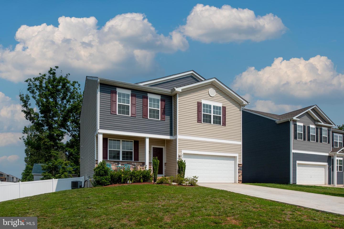 35439 EAGLE CREST CT, LOCUST GROVE, Virginia 22508, 3 Bedrooms Bedrooms, ,2 BathroomsBathrooms,Residential,For sale,35439 EAGLE CREST CT,VAOR2009698 MLS # VAOR2009698