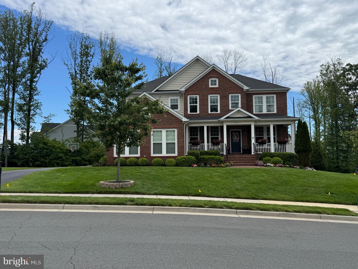40976 MAPLEHURST DR, ALDIE, Virginia 20105, 7 Bedrooms Bedrooms, ,5 BathroomsBathrooms,Residential,For sale,40976 MAPLEHURST DR,VALO2096622 MLS # VALO2096622