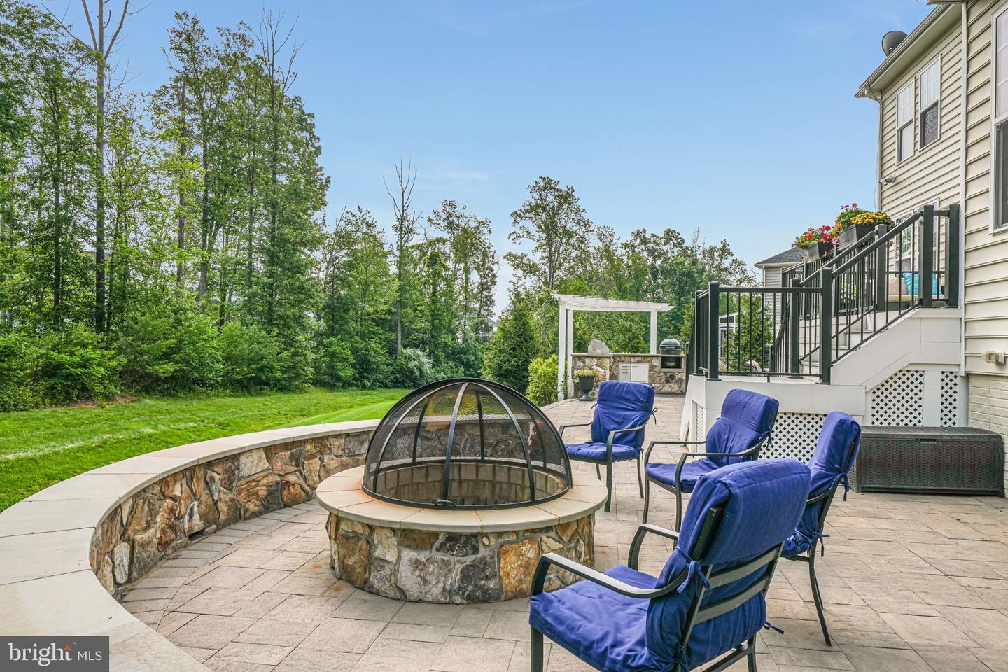 40976 MAPLEHURST DR, ALDIE, Virginia 20105, 7 Bedrooms Bedrooms, ,5 BathroomsBathrooms,Residential,For sale,40976 MAPLEHURST DR,VALO2096622 MLS # VALO2096622