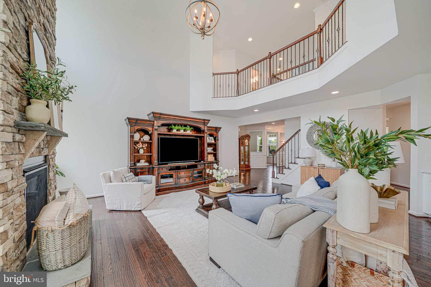 40976 MAPLEHURST DR, ALDIE, Virginia 20105, 7 Bedrooms Bedrooms, ,5 BathroomsBathrooms,Residential,For sale,40976 MAPLEHURST DR,VALO2096622 MLS # VALO2096622