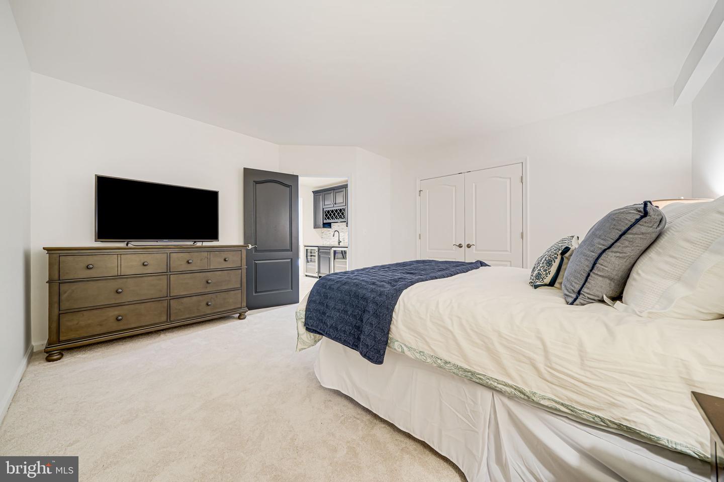 40976 MAPLEHURST DR, ALDIE, Virginia 20105, 7 Bedrooms Bedrooms, ,5 BathroomsBathrooms,Residential,For sale,40976 MAPLEHURST DR,VALO2096622 MLS # VALO2096622
