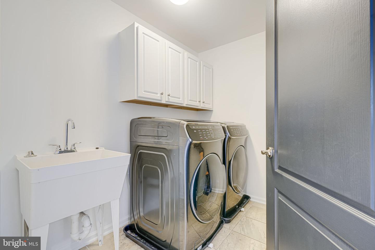 40976 MAPLEHURST DR, ALDIE, Virginia 20105, 7 Bedrooms Bedrooms, ,5 BathroomsBathrooms,Residential,For sale,40976 MAPLEHURST DR,VALO2096622 MLS # VALO2096622