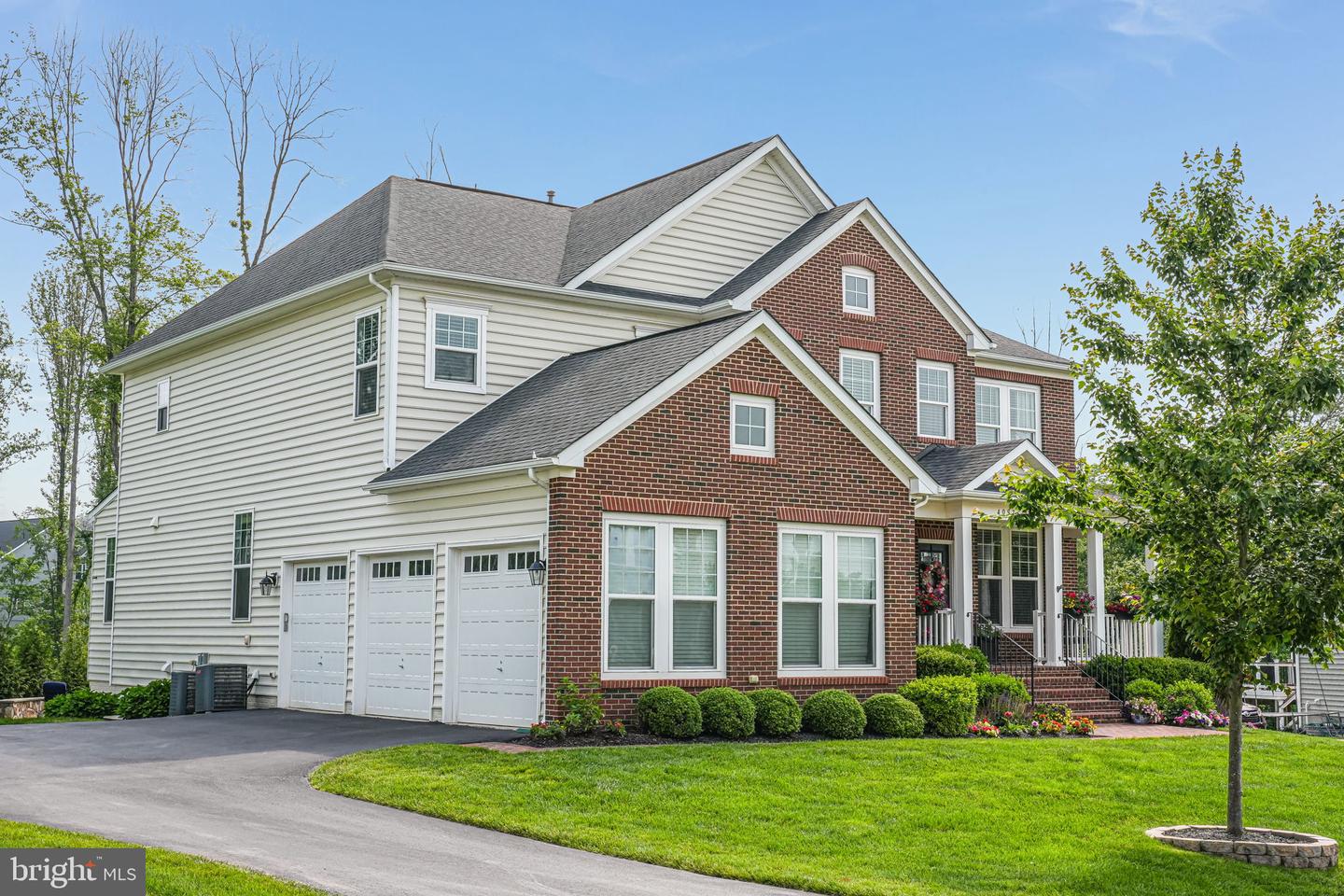 40976 MAPLEHURST DR, ALDIE, Virginia 20105, 7 Bedrooms Bedrooms, ,5 BathroomsBathrooms,Residential,For sale,40976 MAPLEHURST DR,VALO2096622 MLS # VALO2096622