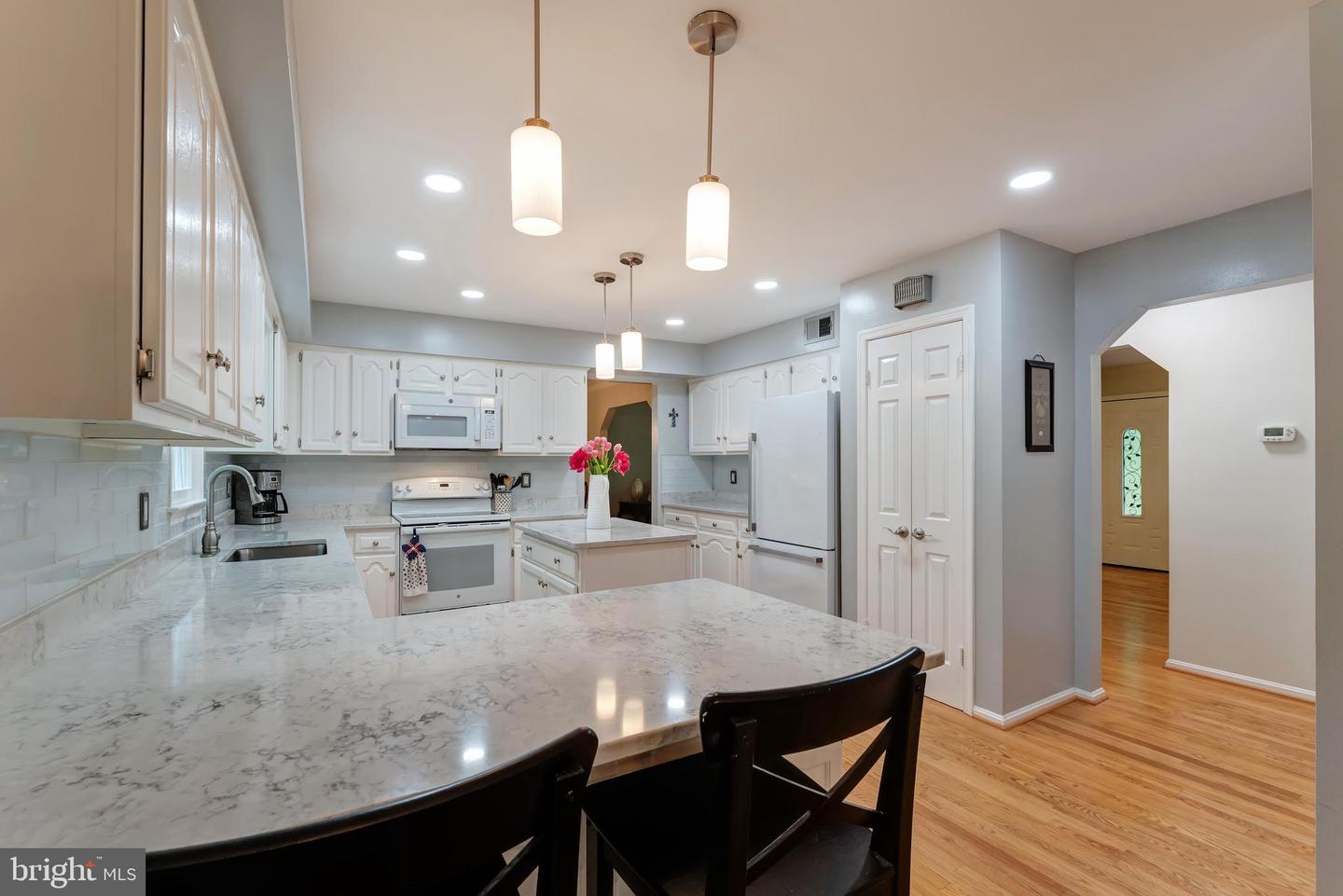 11316 ROBERT CARTER RD, FAIRFAX STATION, Virginia 22039, 6 Bedrooms Bedrooms, ,3 BathroomsBathrooms,Residential,For sale,11316 ROBERT CARTER RD,VAFX2241180 MLS # VAFX2241180