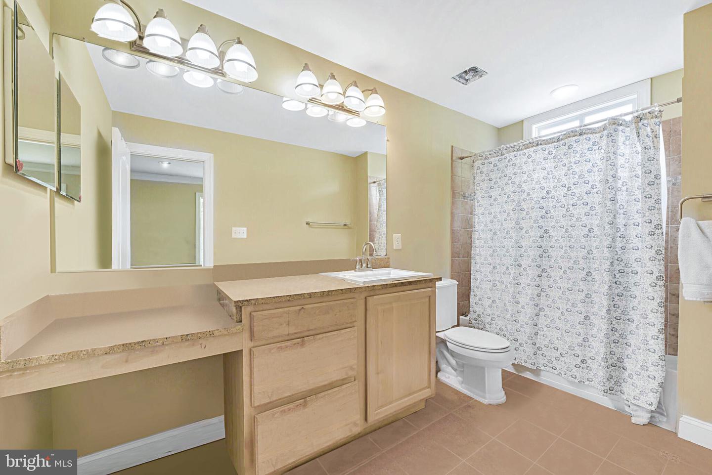 304 N LINCOLN AVE, STERLING, Virginia 20164, 5 Bedrooms Bedrooms, ,3 BathroomsBathrooms,Residential,For sale,304 N LINCOLN AVE,VALO2096674 MLS # VALO2096674