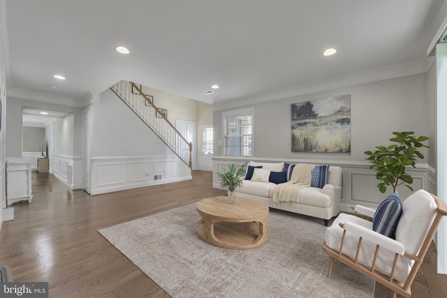 304 N LINCOLN AVE, STERLING, Virginia 20164, 5 Bedrooms Bedrooms, ,3 BathroomsBathrooms,Residential,For sale,304 N LINCOLN AVE,VALO2096674 MLS # VALO2096674