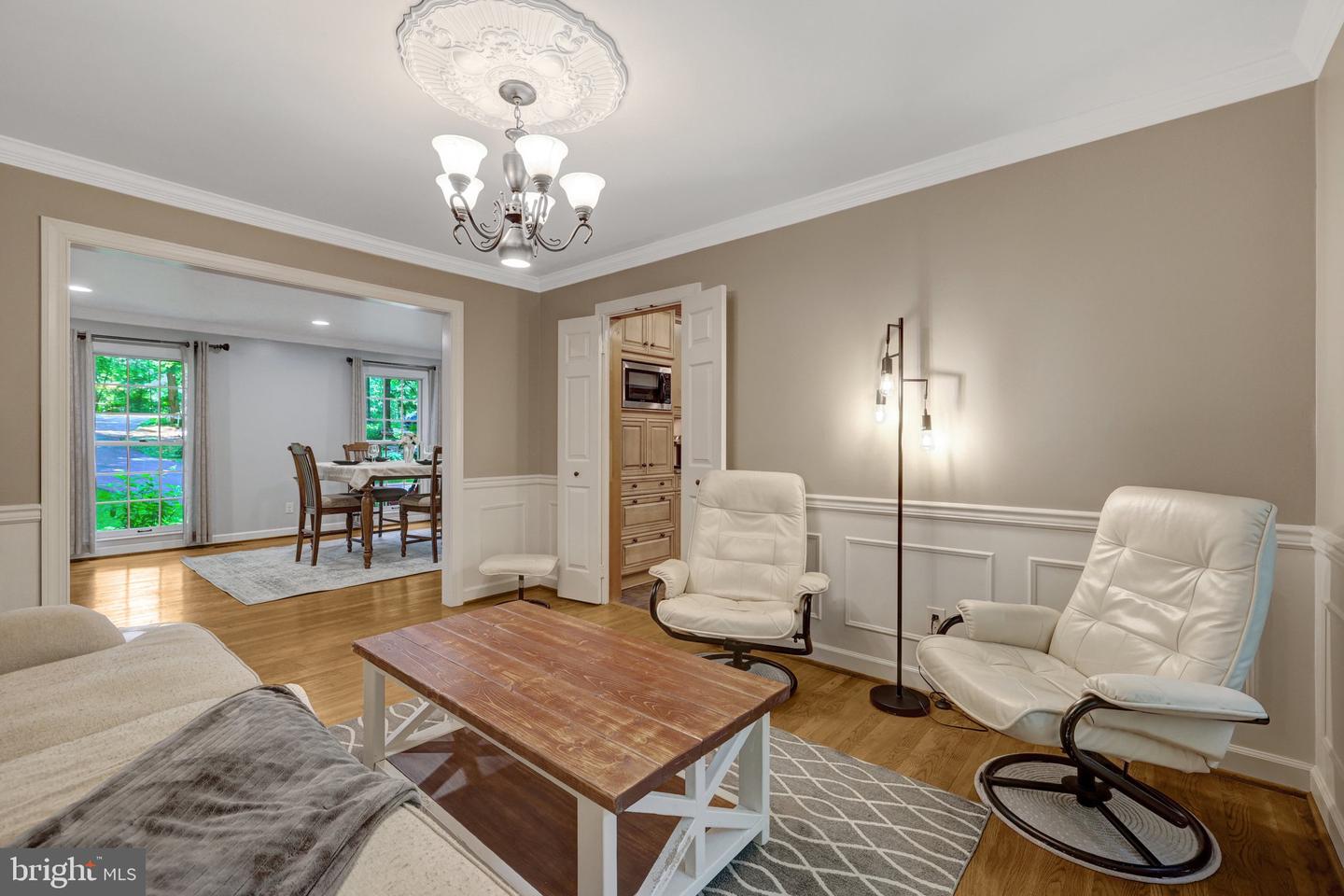 10050 HAMPTON RD, FAIRFAX STATION, Virginia 22039, 4 Bedrooms Bedrooms, 13 Rooms Rooms,3 BathroomsBathrooms,Residential,For sale,10050 HAMPTON RD,VAFX2241340 MLS # VAFX2241340