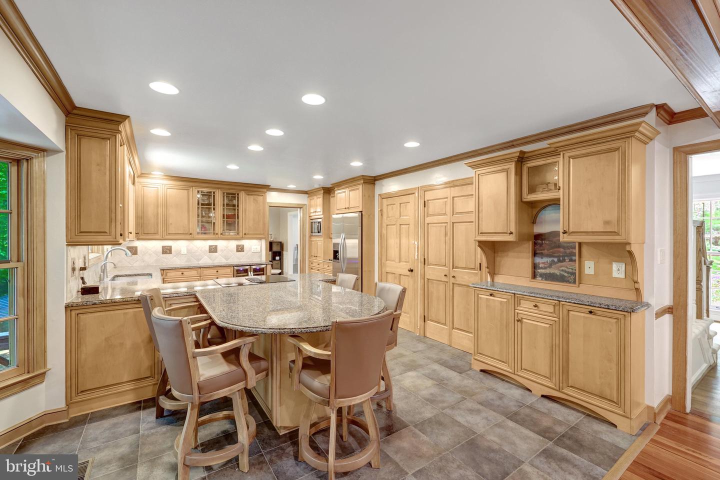 10050 HAMPTON RD, FAIRFAX STATION, Virginia 22039, 4 Bedrooms Bedrooms, 13 Rooms Rooms,3 BathroomsBathrooms,Residential,For sale,10050 HAMPTON RD,VAFX2241340 MLS # VAFX2241340