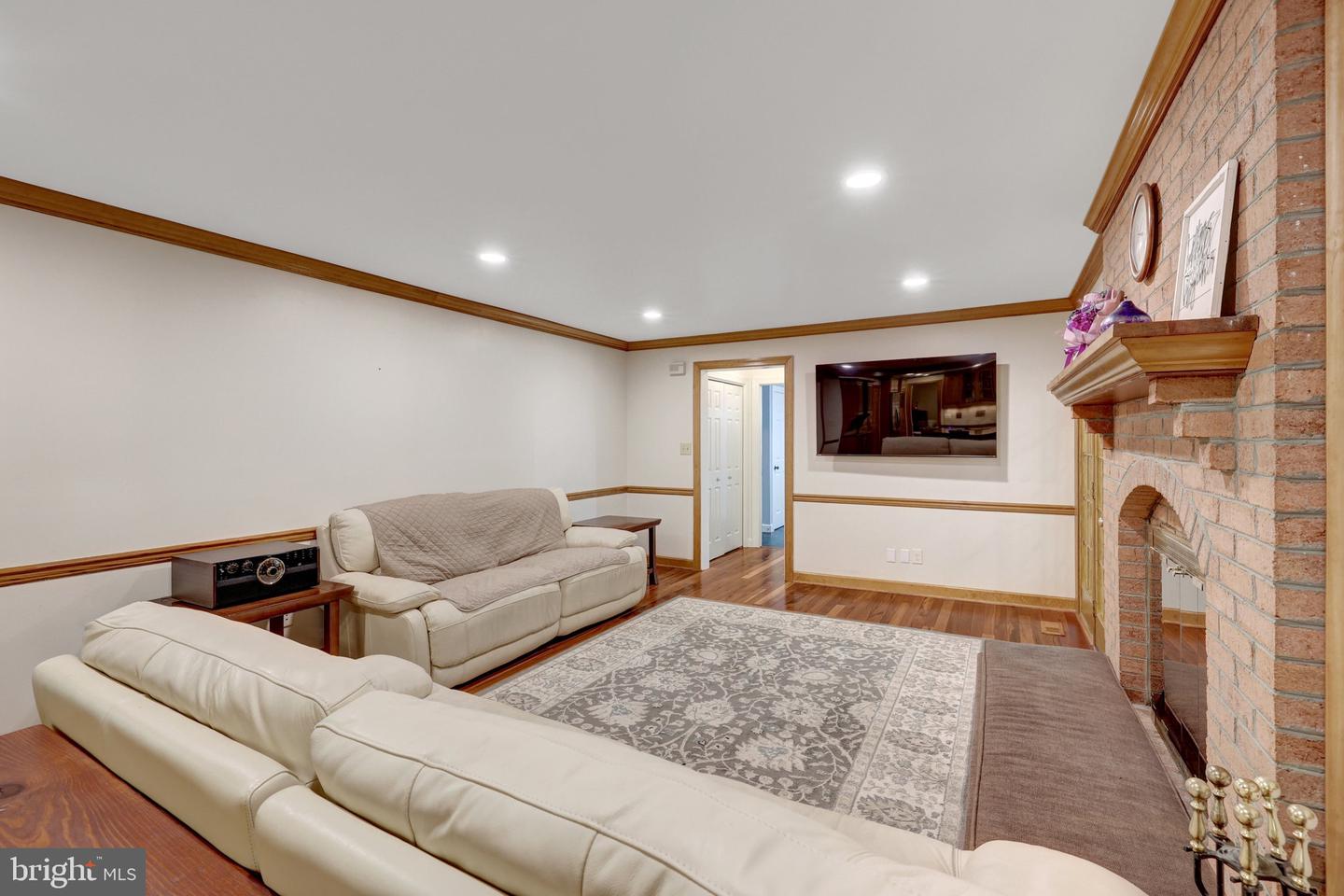 10050 HAMPTON RD, FAIRFAX STATION, Virginia 22039, 4 Bedrooms Bedrooms, 13 Rooms Rooms,3 BathroomsBathrooms,Residential,For sale,10050 HAMPTON RD,VAFX2241340 MLS # VAFX2241340