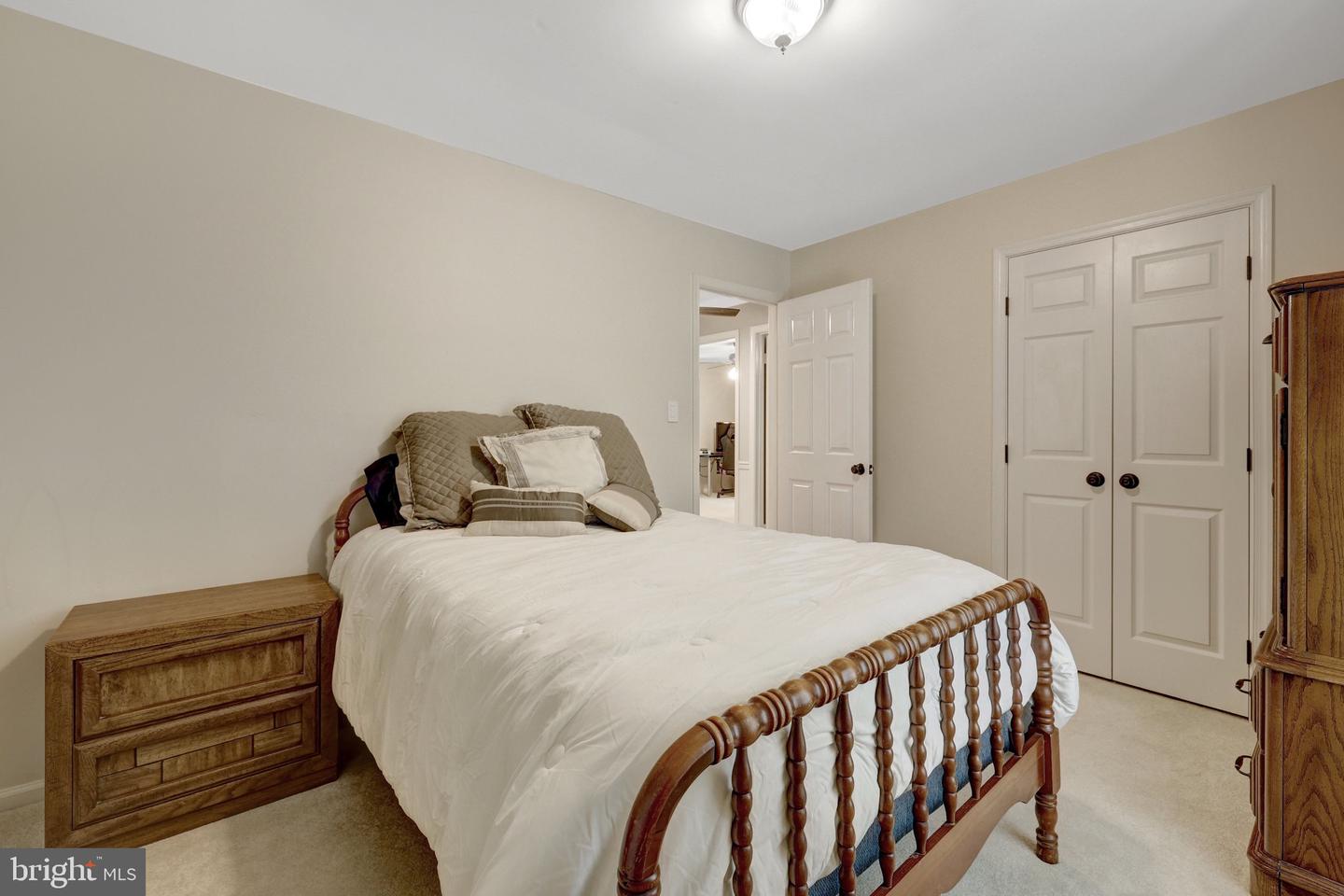 10050 HAMPTON RD, FAIRFAX STATION, Virginia 22039, 4 Bedrooms Bedrooms, 13 Rooms Rooms,3 BathroomsBathrooms,Residential,For sale,10050 HAMPTON RD,VAFX2241340 MLS # VAFX2241340
