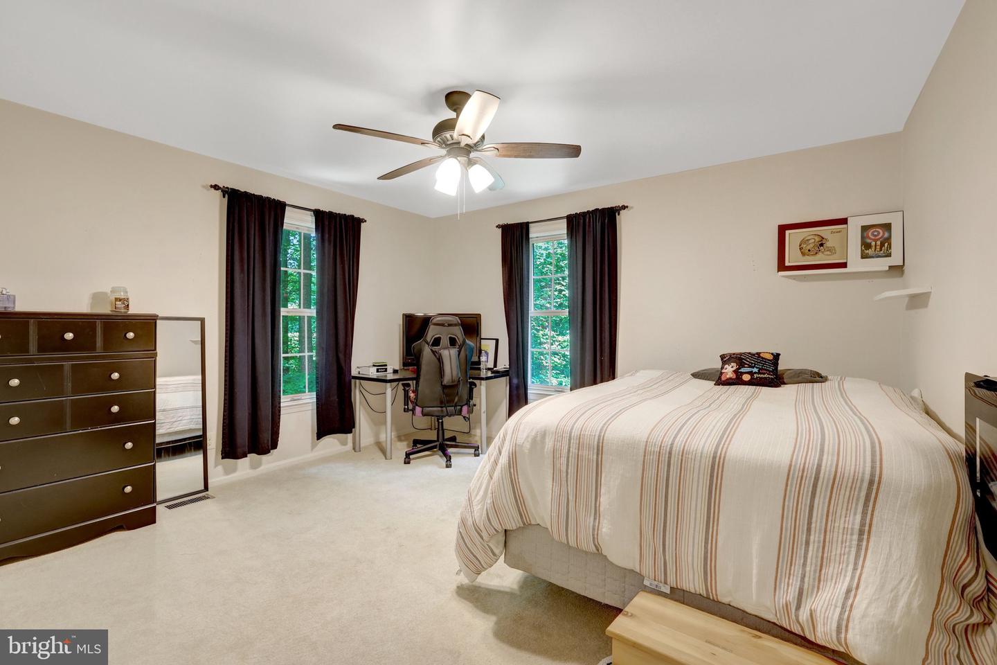 10050 HAMPTON RD, FAIRFAX STATION, Virginia 22039, 4 Bedrooms Bedrooms, 13 Rooms Rooms,3 BathroomsBathrooms,Residential,For sale,10050 HAMPTON RD,VAFX2241340 MLS # VAFX2241340