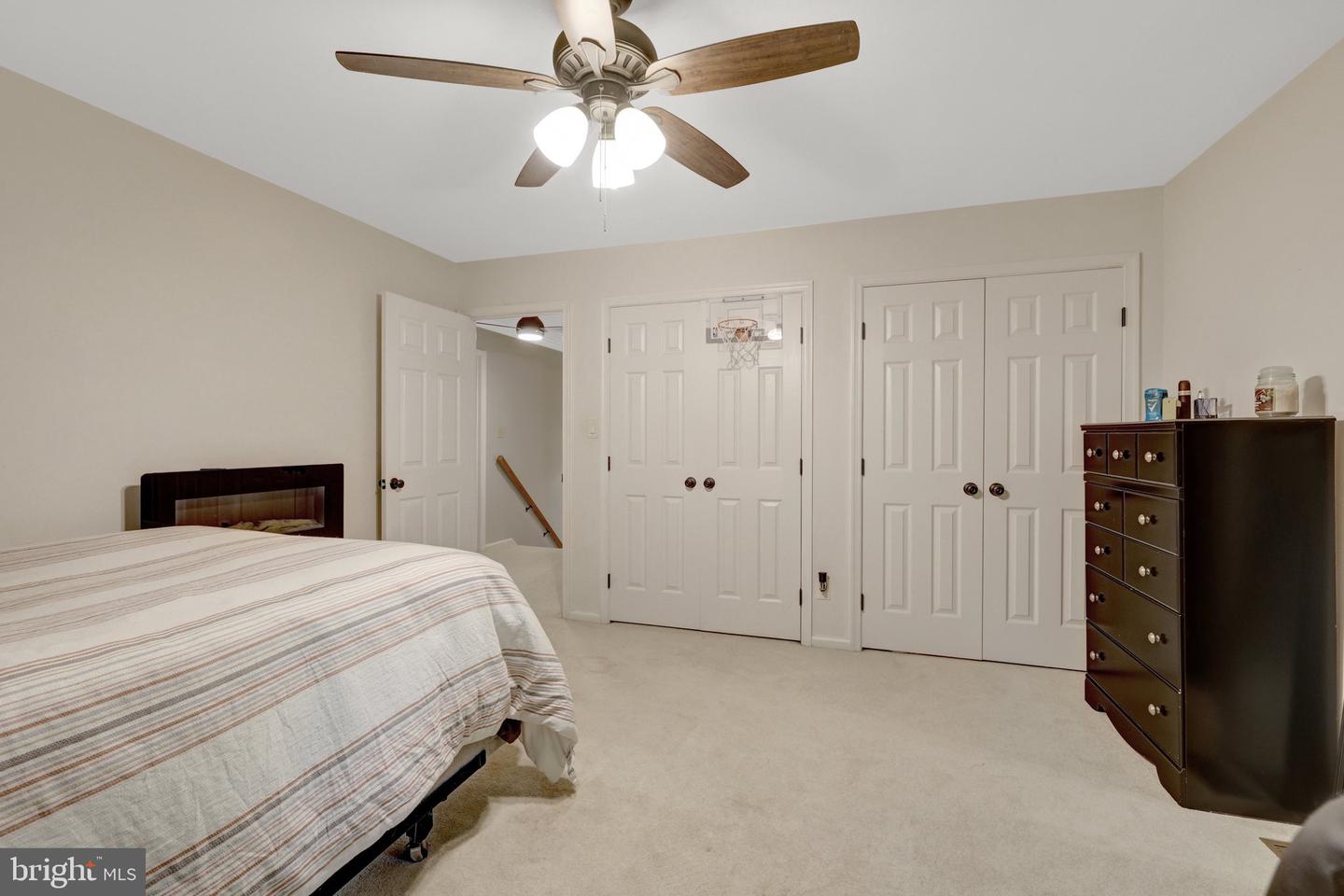 10050 HAMPTON RD, FAIRFAX STATION, Virginia 22039, 4 Bedrooms Bedrooms, 13 Rooms Rooms,3 BathroomsBathrooms,Residential,For sale,10050 HAMPTON RD,VAFX2241340 MLS # VAFX2241340