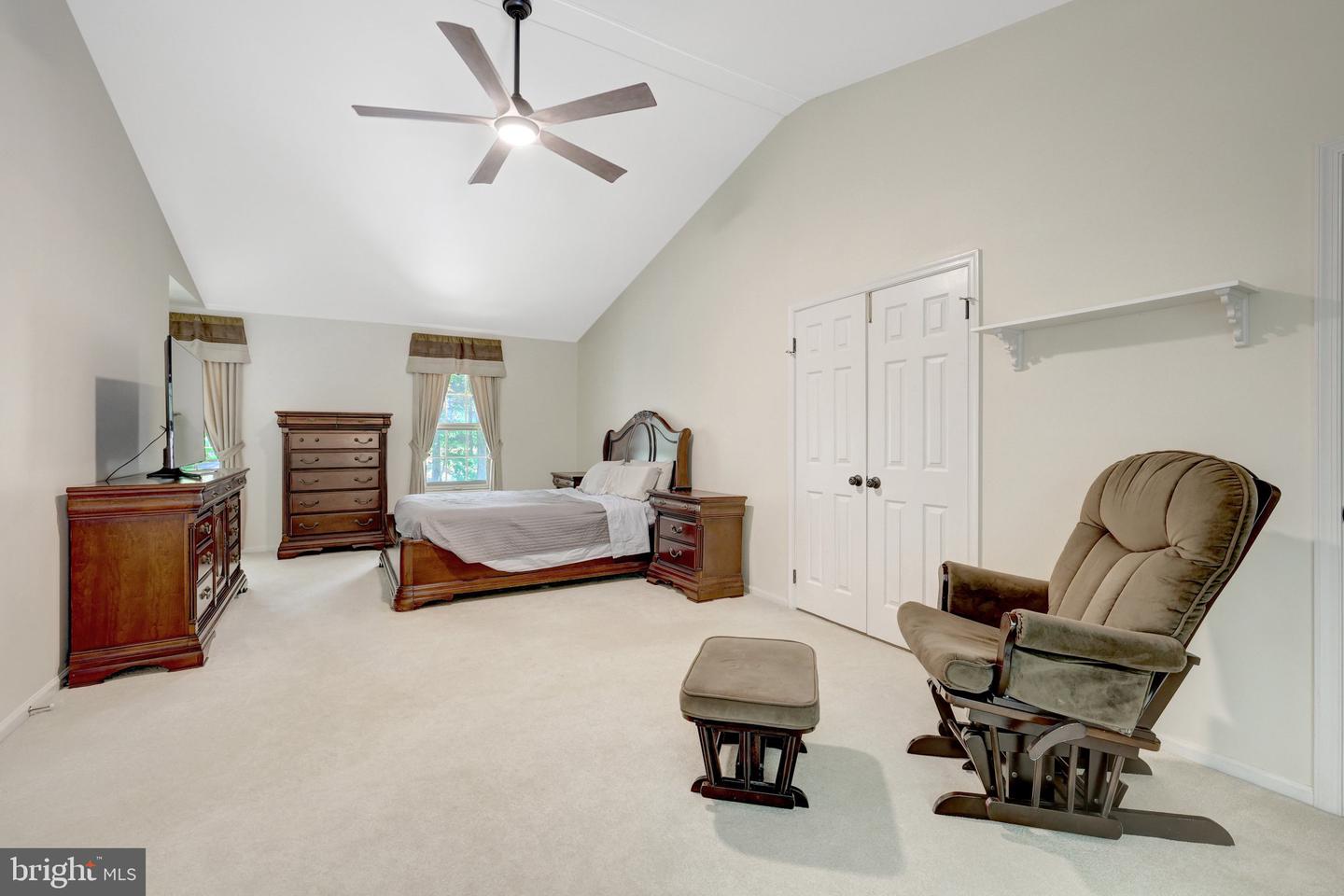 10050 HAMPTON RD, FAIRFAX STATION, Virginia 22039, 4 Bedrooms Bedrooms, 13 Rooms Rooms,3 BathroomsBathrooms,Residential,For sale,10050 HAMPTON RD,VAFX2241340 MLS # VAFX2241340