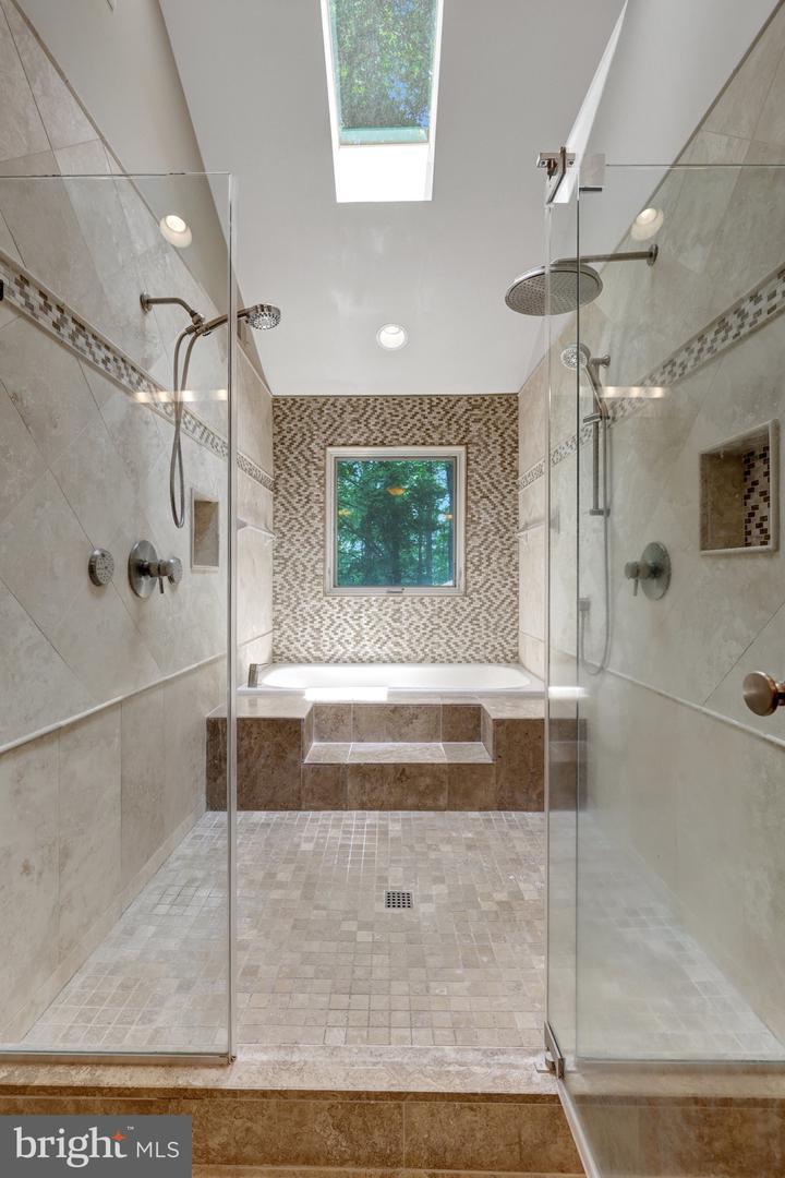 10050 HAMPTON RD, FAIRFAX STATION, Virginia 22039, 4 Bedrooms Bedrooms, 13 Rooms Rooms,3 BathroomsBathrooms,Residential,For sale,10050 HAMPTON RD,VAFX2241340 MLS # VAFX2241340