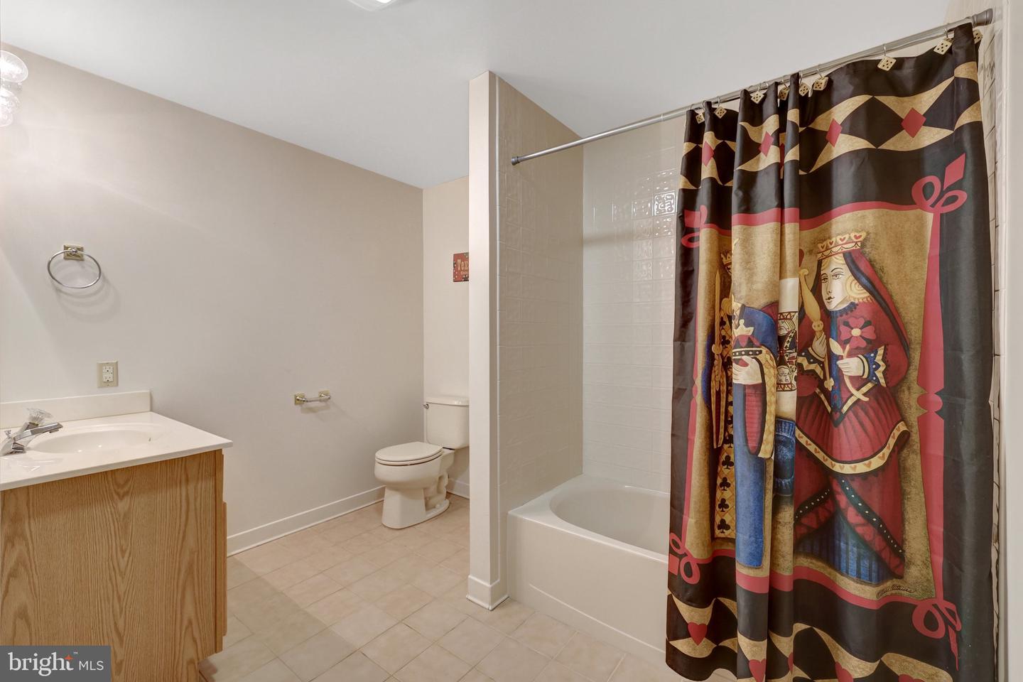 10050 HAMPTON RD, FAIRFAX STATION, Virginia 22039, 4 Bedrooms Bedrooms, 13 Rooms Rooms,3 BathroomsBathrooms,Residential,For sale,10050 HAMPTON RD,VAFX2241340 MLS # VAFX2241340