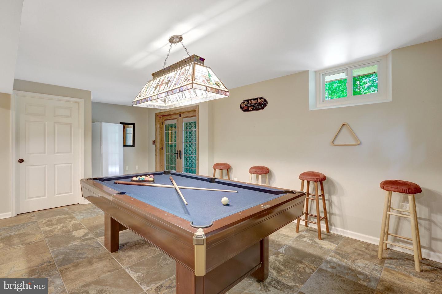 10050 HAMPTON RD, FAIRFAX STATION, Virginia 22039, 4 Bedrooms Bedrooms, 13 Rooms Rooms,3 BathroomsBathrooms,Residential,For sale,10050 HAMPTON RD,VAFX2241340 MLS # VAFX2241340