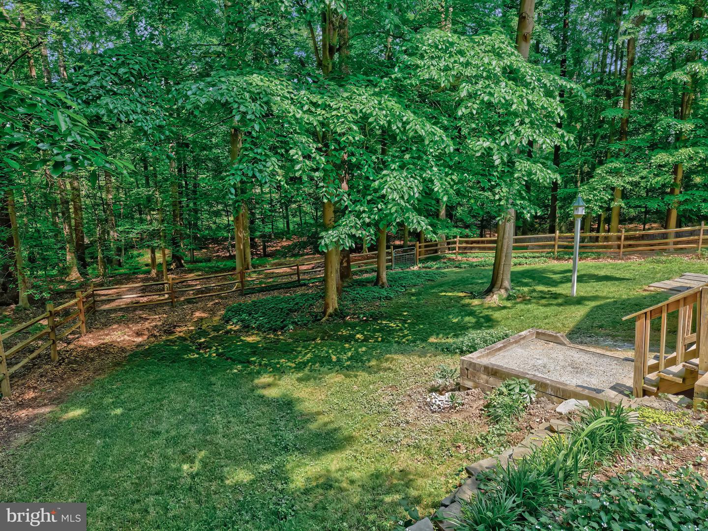 10050 HAMPTON RD, FAIRFAX STATION, Virginia 22039, 4 Bedrooms Bedrooms, 13 Rooms Rooms,3 BathroomsBathrooms,Residential,For sale,10050 HAMPTON RD,VAFX2241340 MLS # VAFX2241340