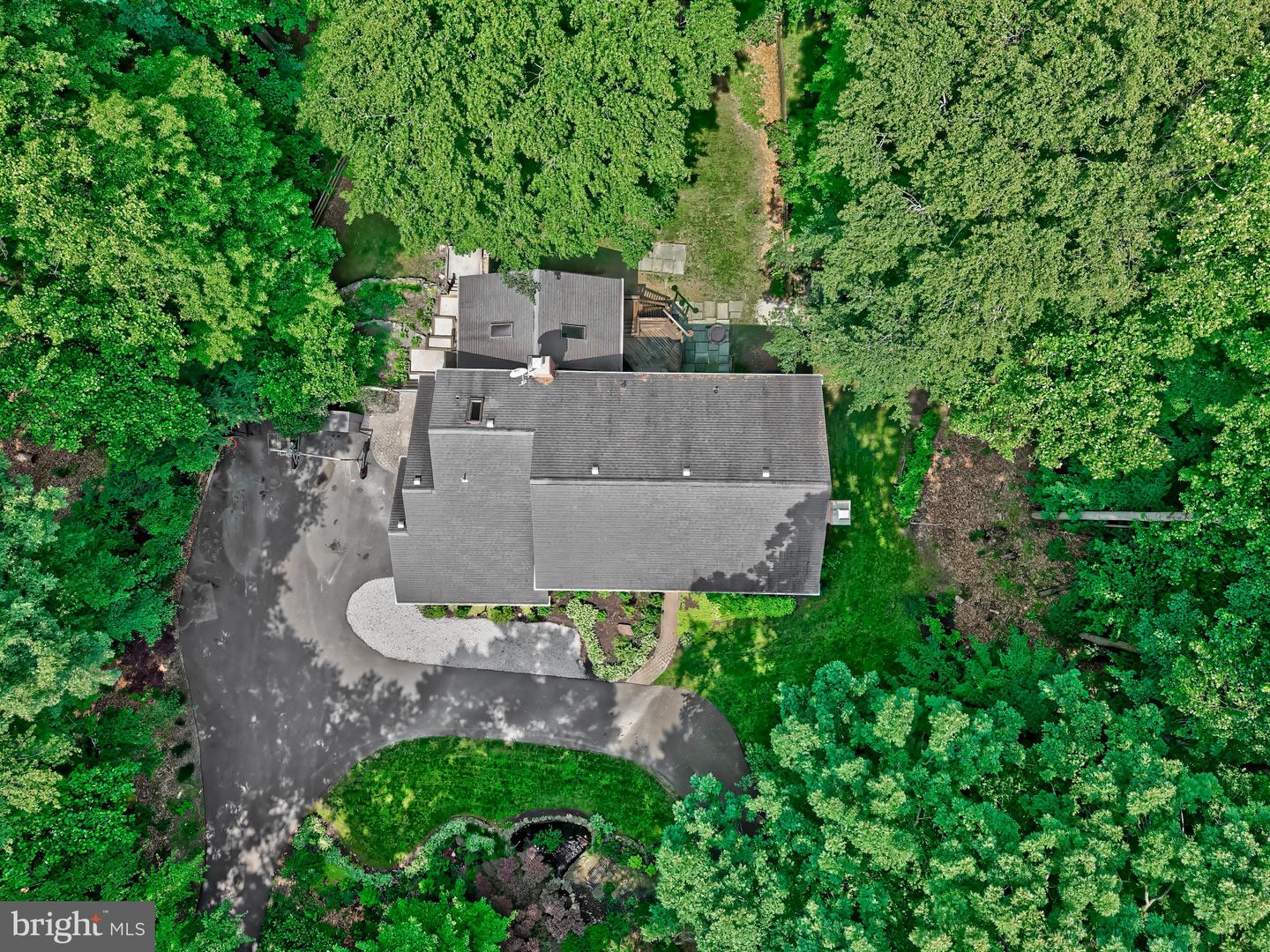 10050 HAMPTON RD, FAIRFAX STATION, Virginia 22039, 4 Bedrooms Bedrooms, 13 Rooms Rooms,3 BathroomsBathrooms,Residential,For sale,10050 HAMPTON RD,VAFX2241340 MLS # VAFX2241340