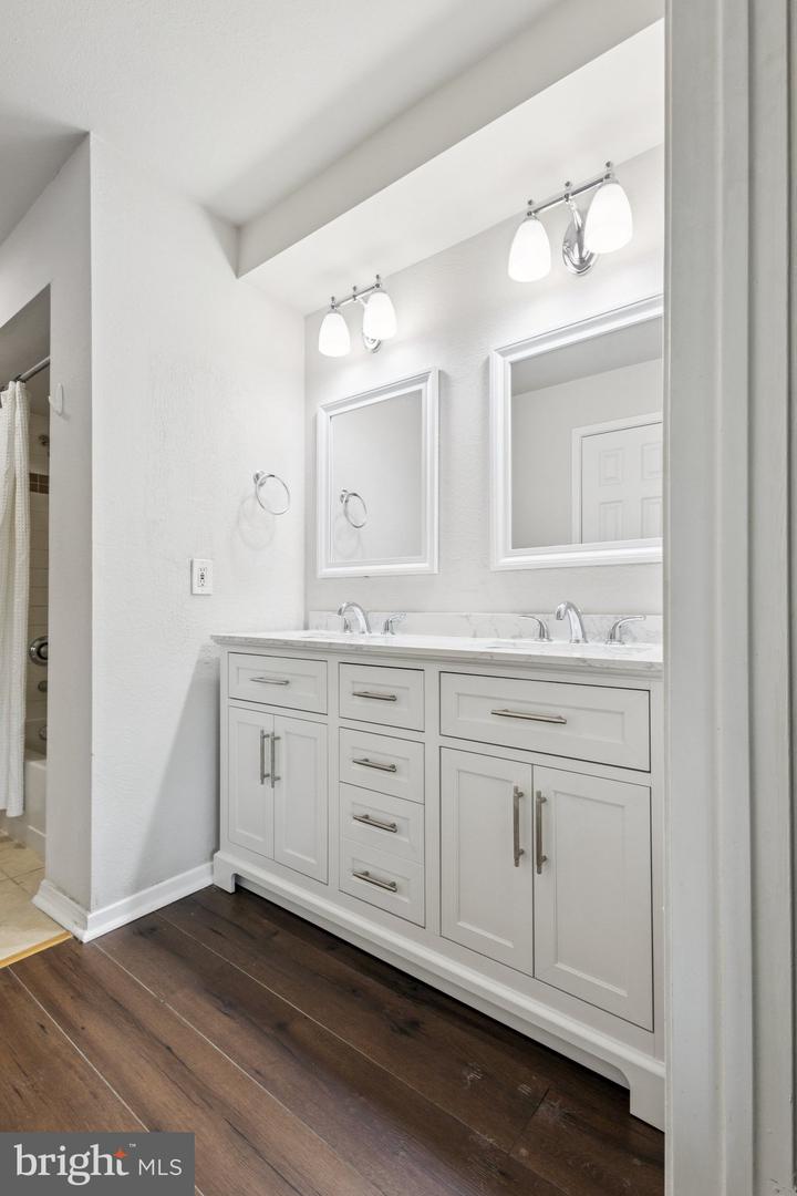 3315 WYNDHAM CIR #3223, ALEXANDRIA, Virginia 22302, 1 Bedroom Bedrooms, ,1 BathroomBathrooms,Residential,For sale,3315 WYNDHAM CIR #3223,VAAX2045442 MLS # VAAX2045442