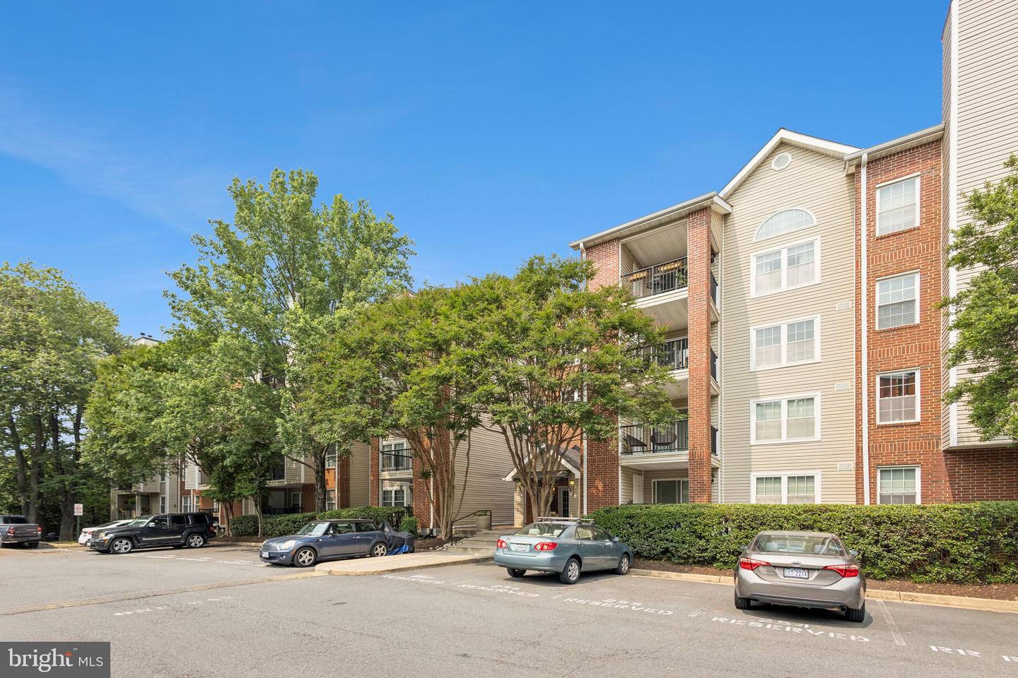 3315 WYNDHAM CIR #3223, ALEXANDRIA, Virginia 22302, 1 Bedroom Bedrooms, ,1 BathroomBathrooms,Residential,For sale,3315 WYNDHAM CIR #3223,VAAX2045442 MLS # VAAX2045442