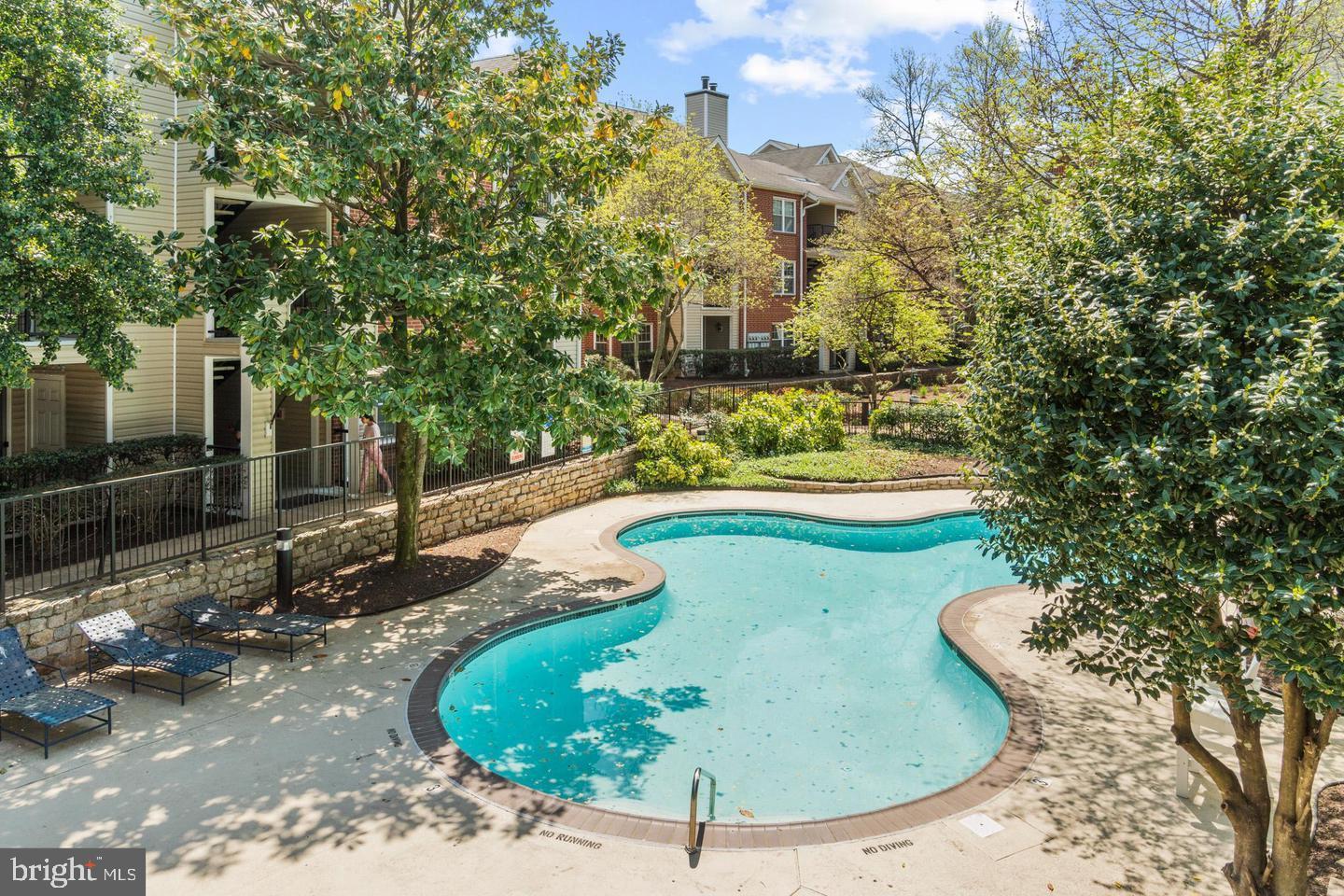 3315 WYNDHAM CIR #3223, ALEXANDRIA, Virginia 22302, 1 Bedroom Bedrooms, ,1 BathroomBathrooms,Residential,For sale,3315 WYNDHAM CIR #3223,VAAX2045442 MLS # VAAX2045442