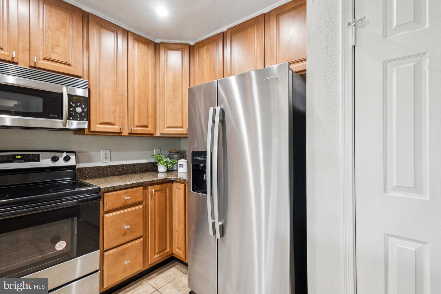 3315 WYNDHAM CIR #3223, ALEXANDRIA, Virginia 22302, 1 Bedroom Bedrooms, ,1 BathroomBathrooms,Residential,For sale,3315 WYNDHAM CIR #3223,VAAX2045442 MLS # VAAX2045442