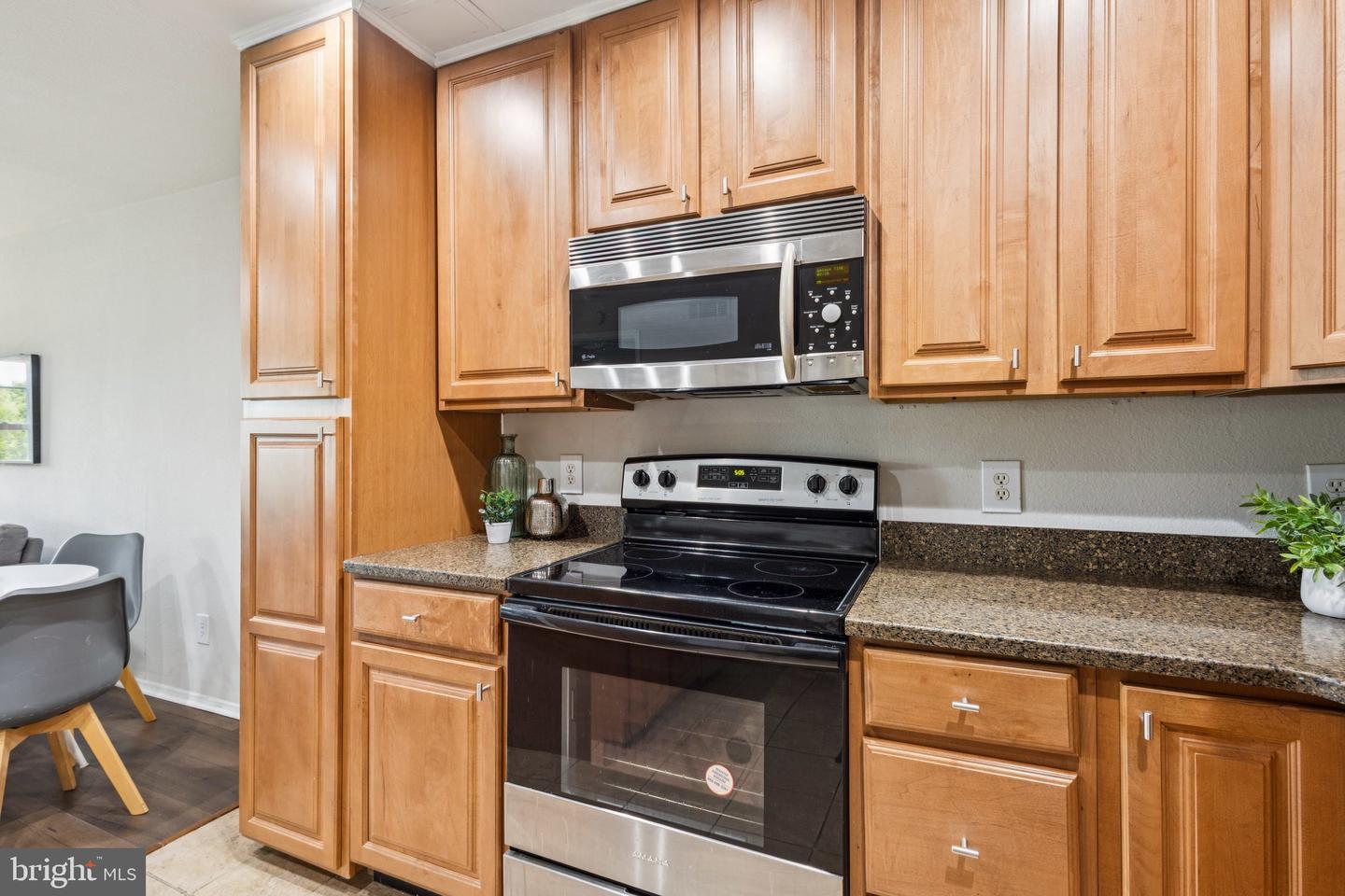 3315 WYNDHAM CIR #3223, ALEXANDRIA, Virginia 22302, 1 Bedroom Bedrooms, ,1 BathroomBathrooms,Residential,For sale,3315 WYNDHAM CIR #3223,VAAX2045442 MLS # VAAX2045442