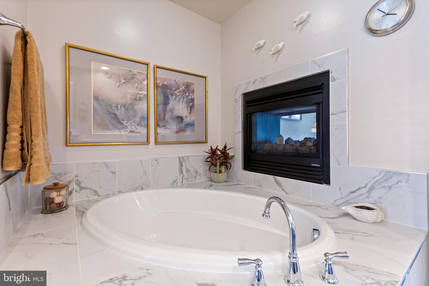 9146 RIBBON FALLS LOOP, BRISTOW, Virginia 20136, 4 Bedrooms Bedrooms, ,2 BathroomsBathrooms,Residential,For sale,9146 RIBBON FALLS LOOP,VAPW2094940 MLS # VAPW2094940