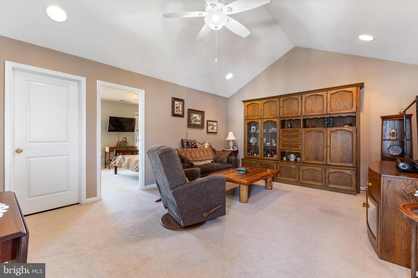 9146 RIBBON FALLS LOOP, BRISTOW, Virginia 20136, 4 Bedrooms Bedrooms, ,2 BathroomsBathrooms,Residential,For sale,9146 RIBBON FALLS LOOP,VAPW2094940 MLS # VAPW2094940