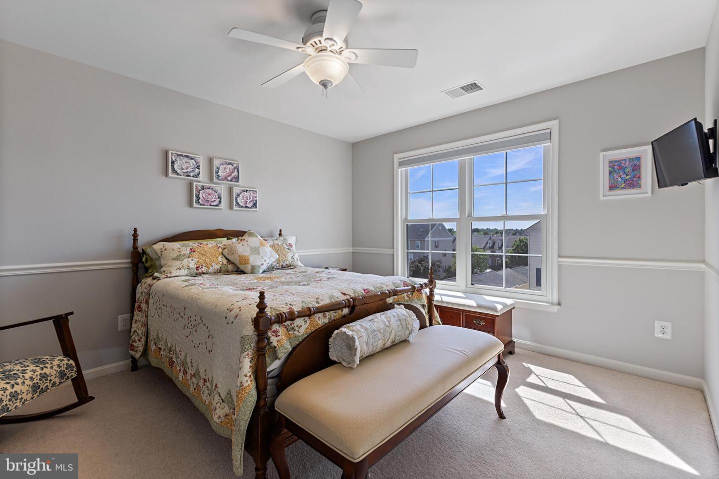 9146 RIBBON FALLS LOOP, BRISTOW, Virginia 20136, 4 Bedrooms Bedrooms, ,2 BathroomsBathrooms,Residential,For sale,9146 RIBBON FALLS LOOP,VAPW2094940 MLS # VAPW2094940