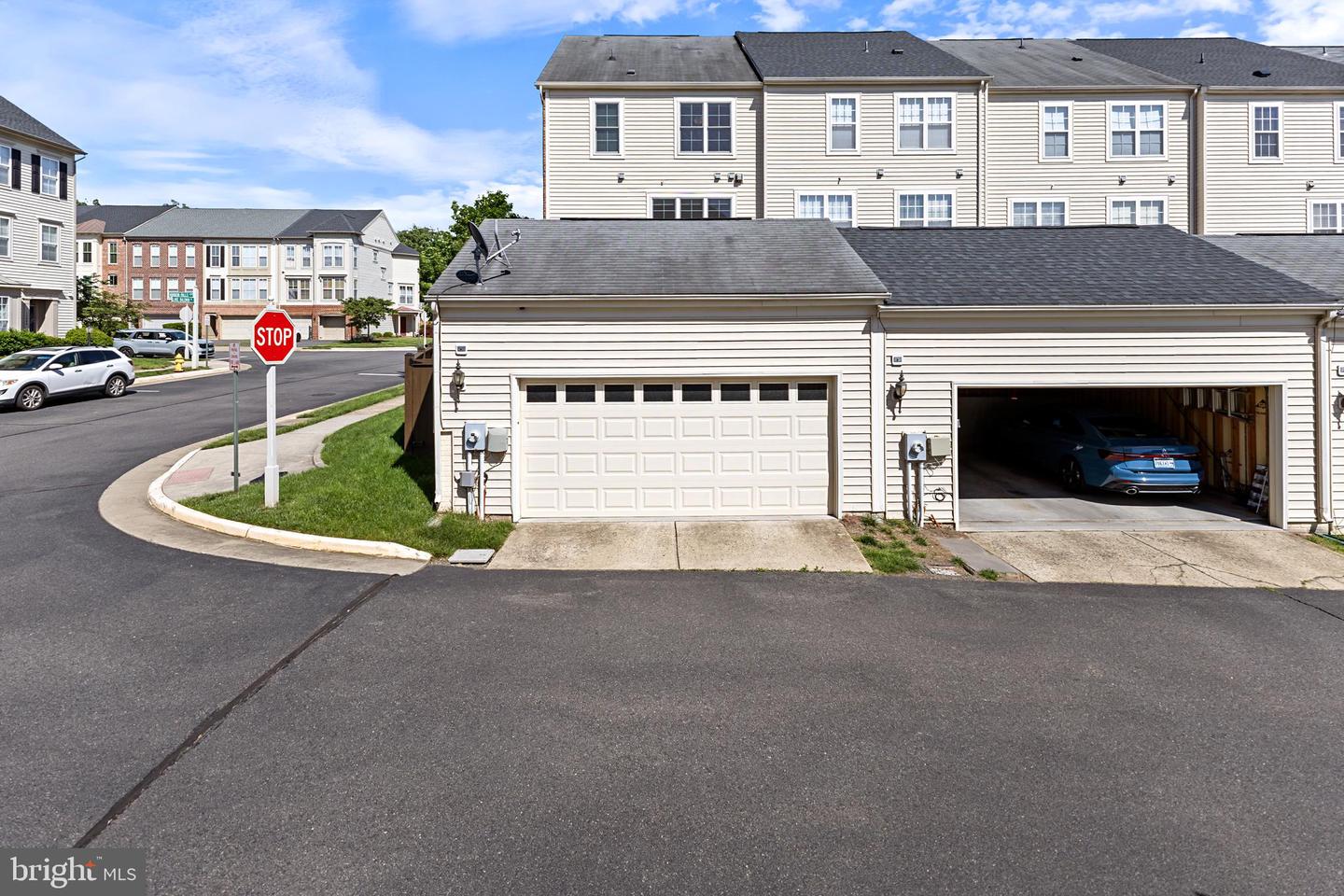 9146 RIBBON FALLS LOOP, BRISTOW, Virginia 20136, 4 Bedrooms Bedrooms, ,2 BathroomsBathrooms,Residential,For sale,9146 RIBBON FALLS LOOP,VAPW2094940 MLS # VAPW2094940