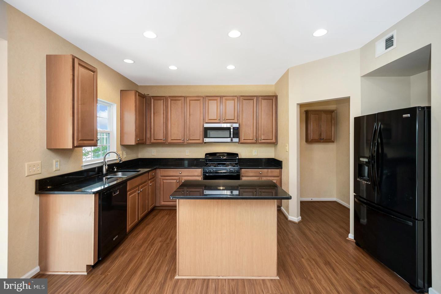 3308 BOATHOUSE RD, WARRENTON, Virginia 20187, 4 Bedrooms Bedrooms, ,3 BathroomsBathrooms,Residential,For sale,3308 BOATHOUSE RD,VAFQ2016676 MLS # VAFQ2016676
