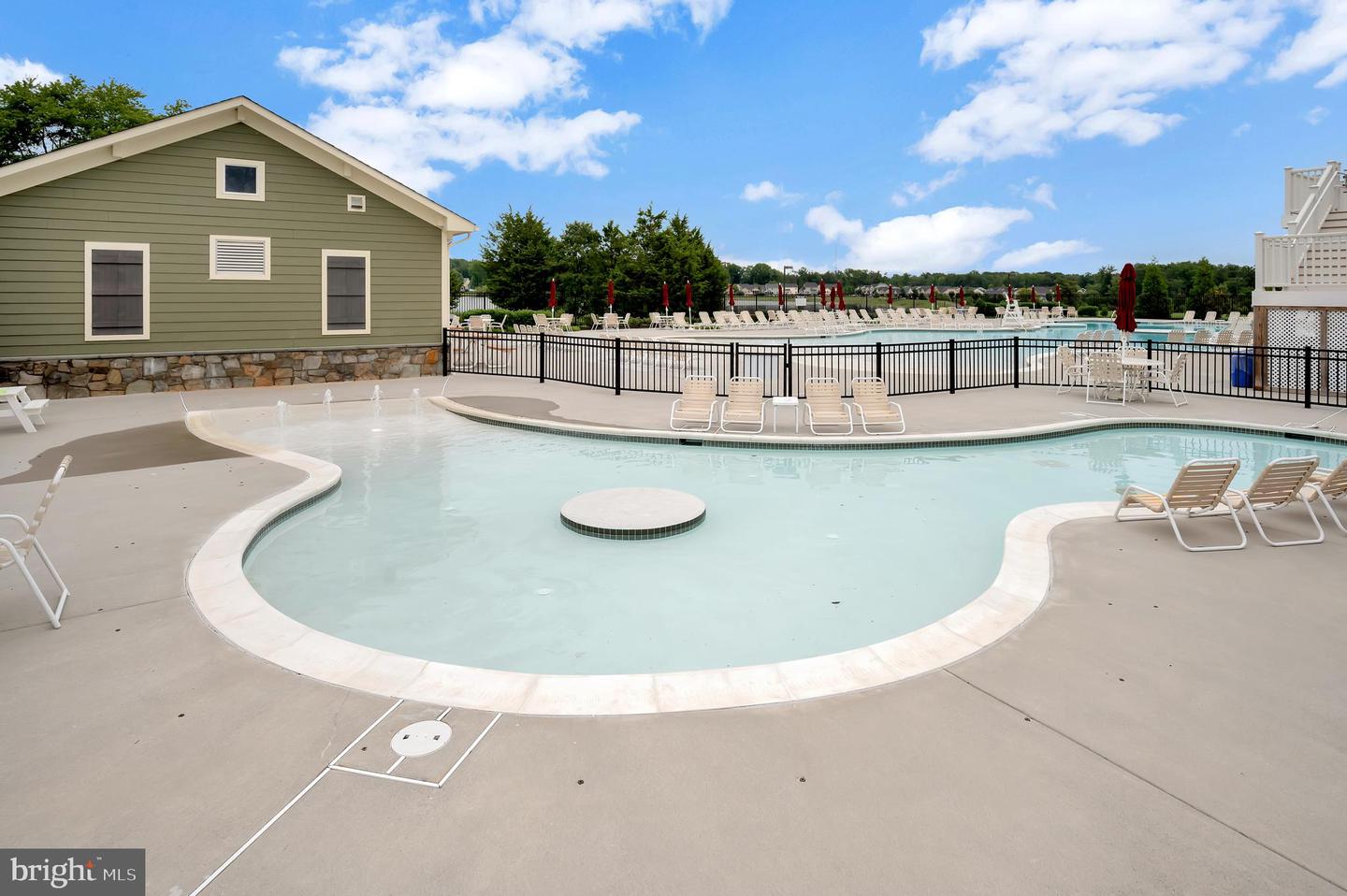 3308 BOATHOUSE RD, WARRENTON, Virginia 20187, 4 Bedrooms Bedrooms, ,3 BathroomsBathrooms,Residential,For sale,3308 BOATHOUSE RD,VAFQ2016676 MLS # VAFQ2016676