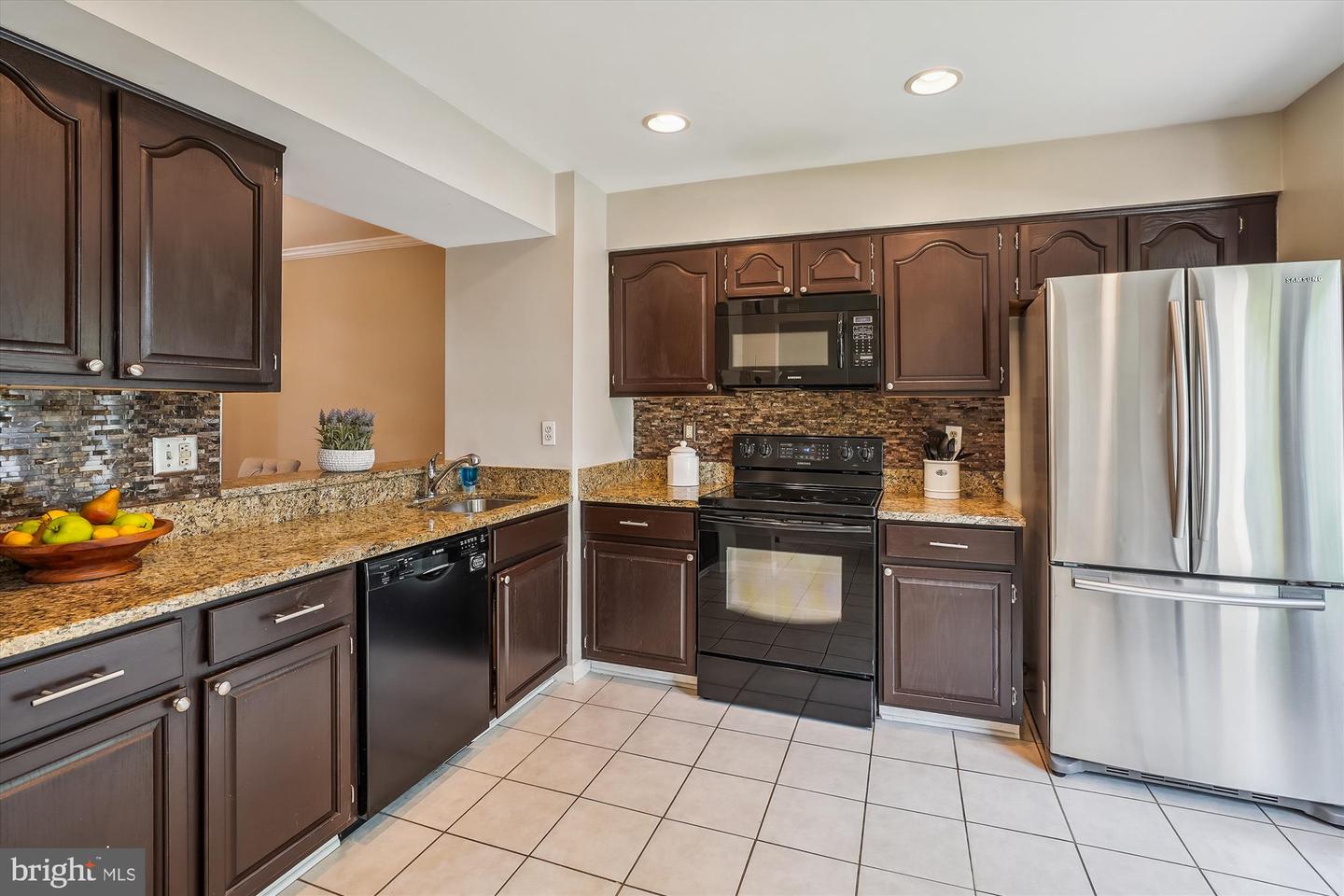 6309 MARY TODD CT, CENTREVILLE, Virginia 20121, 3 Bedrooms Bedrooms, ,3 BathroomsBathrooms,Residential,For sale,6309 MARY TODD CT,VAFX2241720 MLS # VAFX2241720