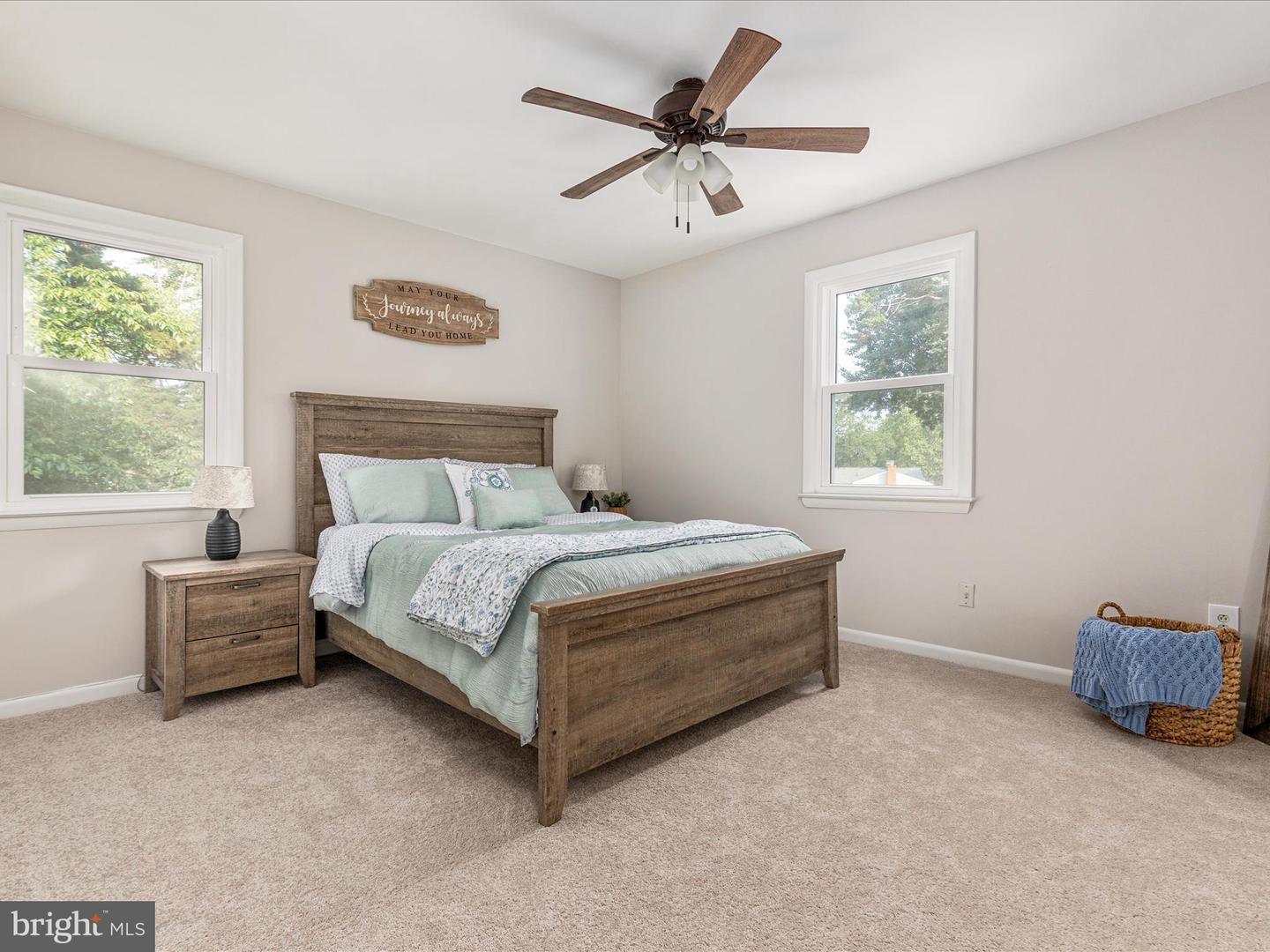 4204 KINCAID CT, CHANTILLY, Virginia 20151, 5 Bedrooms Bedrooms, ,2 BathroomsBathrooms,Residential,For sale,4204 KINCAID CT,VAFX2241786 MLS # VAFX2241786