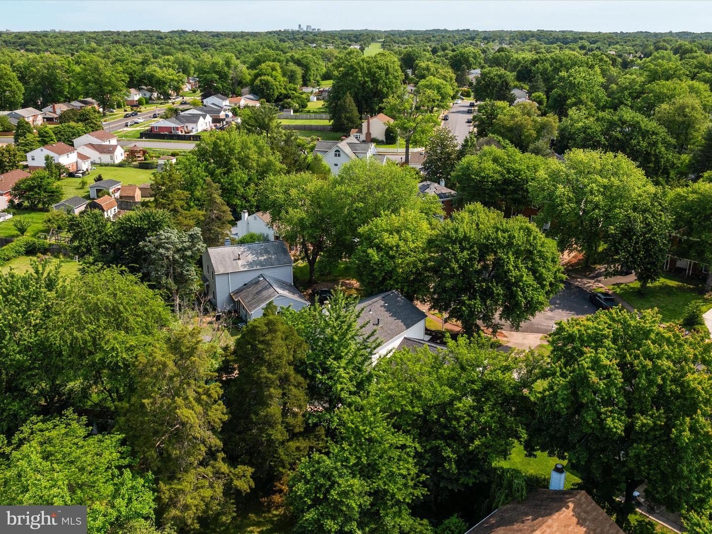 4204 KINCAID CT, CHANTILLY, Virginia 20151, 5 Bedrooms Bedrooms, ,2 BathroomsBathrooms,Residential,For sale,4204 KINCAID CT,VAFX2241786 MLS # VAFX2241786