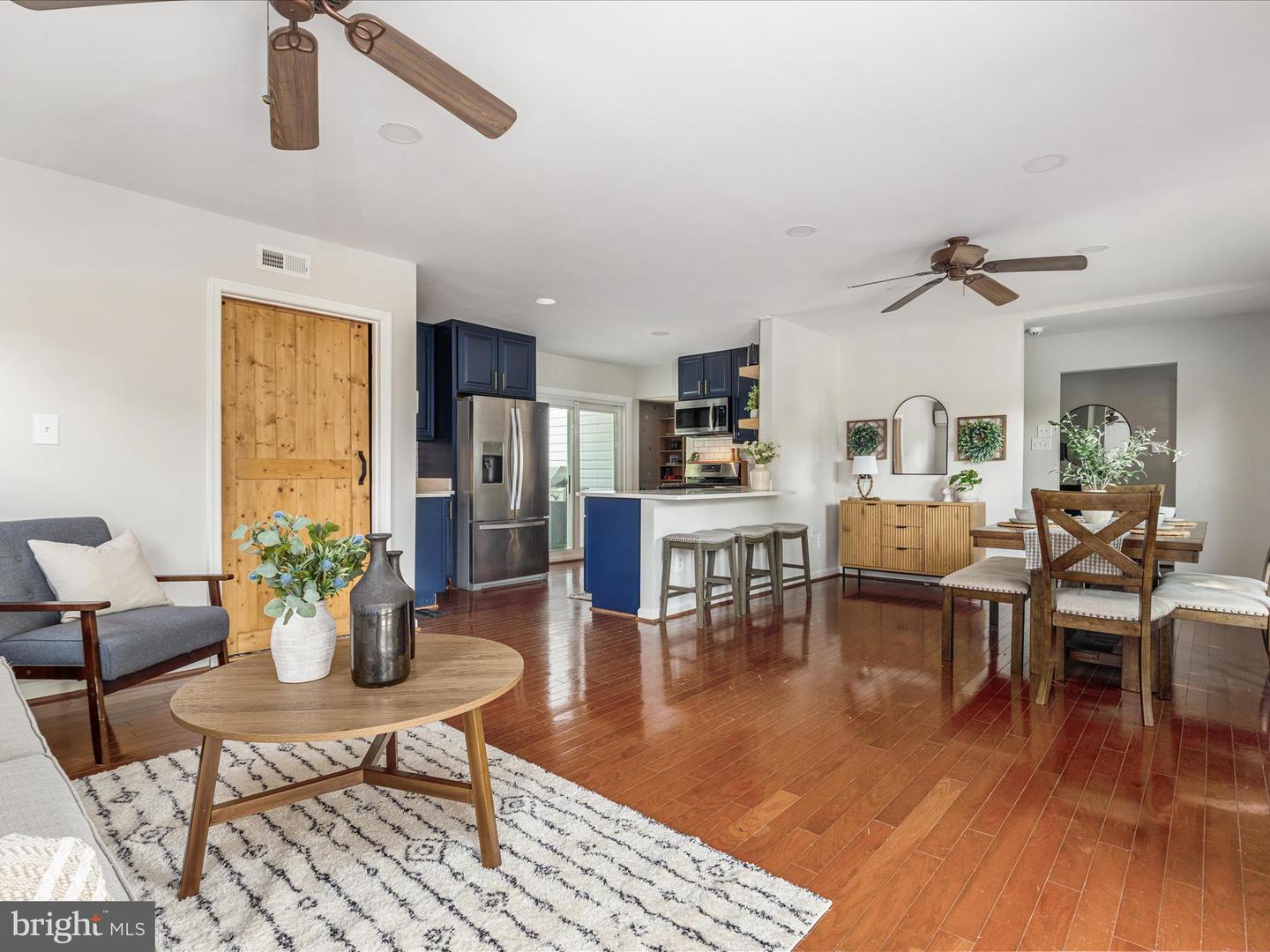 4204 KINCAID CT, CHANTILLY, Virginia 20151, 5 Bedrooms Bedrooms, ,2 BathroomsBathrooms,Residential,For sale,4204 KINCAID CT,VAFX2241786 MLS # VAFX2241786