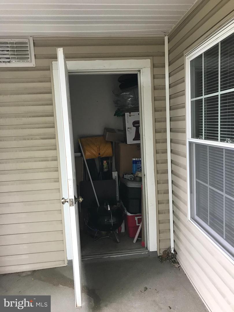 3307 WYNDHAM CIR #1161, ALEXANDRIA, Virginia 22302, 1 Bedroom Bedrooms, ,1 BathroomBathrooms,Residential,For sale,3307 WYNDHAM CIR #1161,VAAX2045490 MLS # VAAX2045490
