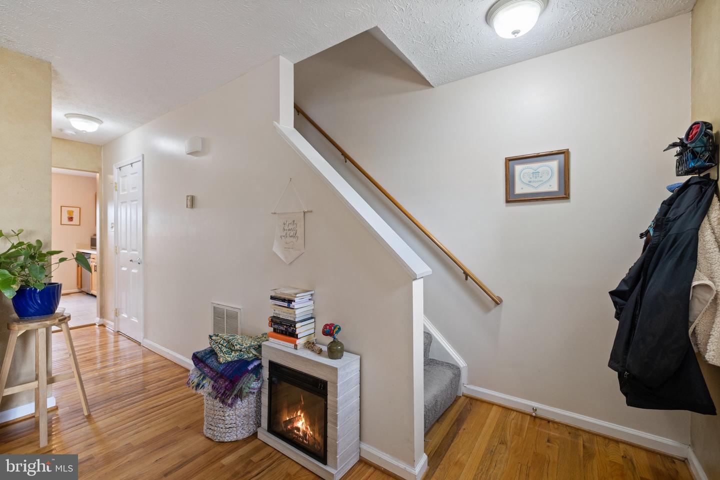 104 BRAEBURN DR, WINCHESTER, Virginia 22601, 2 Bedrooms Bedrooms, ,1 BathroomBathrooms,Residential,For sale,104 BRAEBURN DR,VAFV2034262 MLS # VAFV2034262