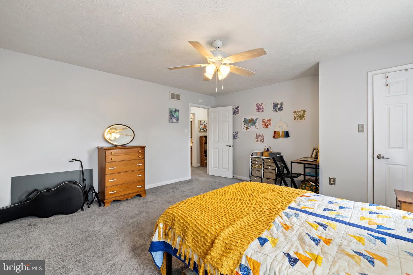 104 BRAEBURN DR, WINCHESTER, Virginia 22601, 2 Bedrooms Bedrooms, ,1 BathroomBathrooms,Residential,For sale,104 BRAEBURN DR,VAFV2034262 MLS # VAFV2034262