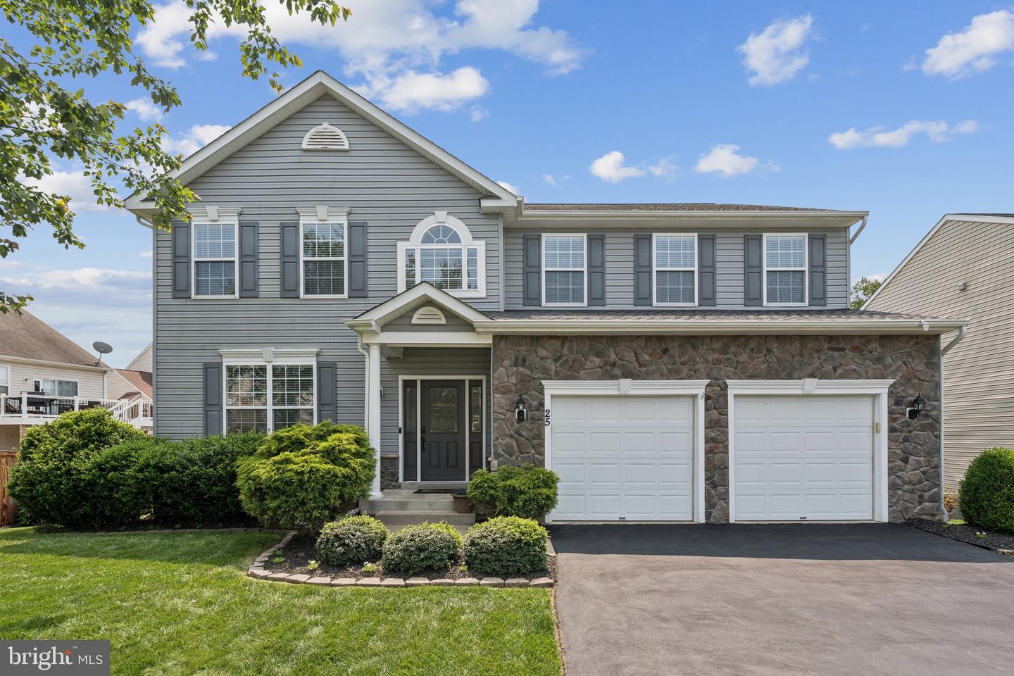 25 FOUNTAIN DR, STAFFORD, Virginia 22554, 5 Bedrooms Bedrooms, ,4 BathroomsBathrooms,Residential,For sale,25 FOUNTAIN DR,VAST2039002 MLS # VAST2039002