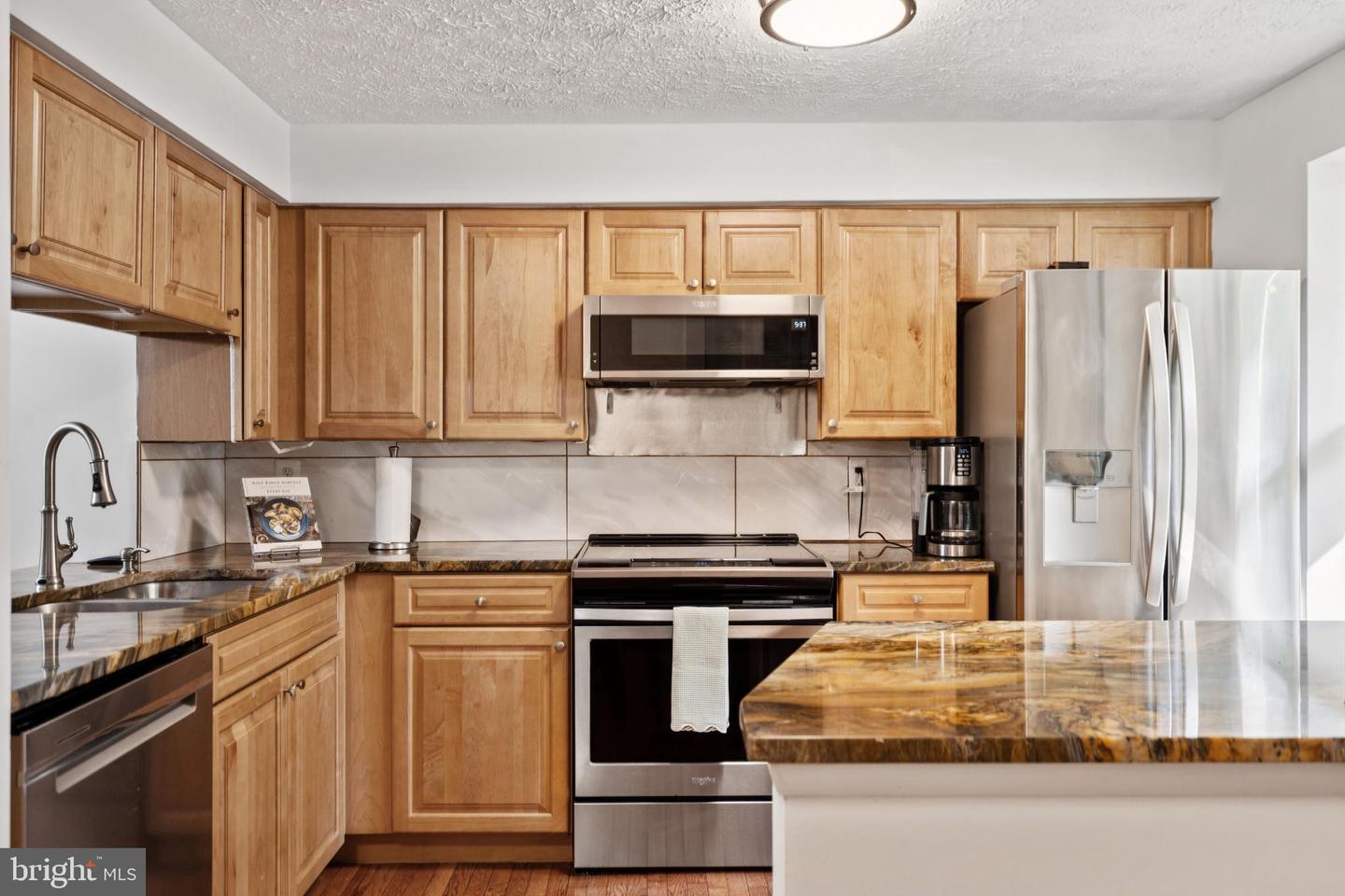 8663 KENOSHA CT, LORTON, Virginia 22079, 2 Bedrooms Bedrooms, ,1 BathroomBathrooms,Residential,For sale,8663 KENOSHA CT,VAFX2241938 MLS # VAFX2241938
